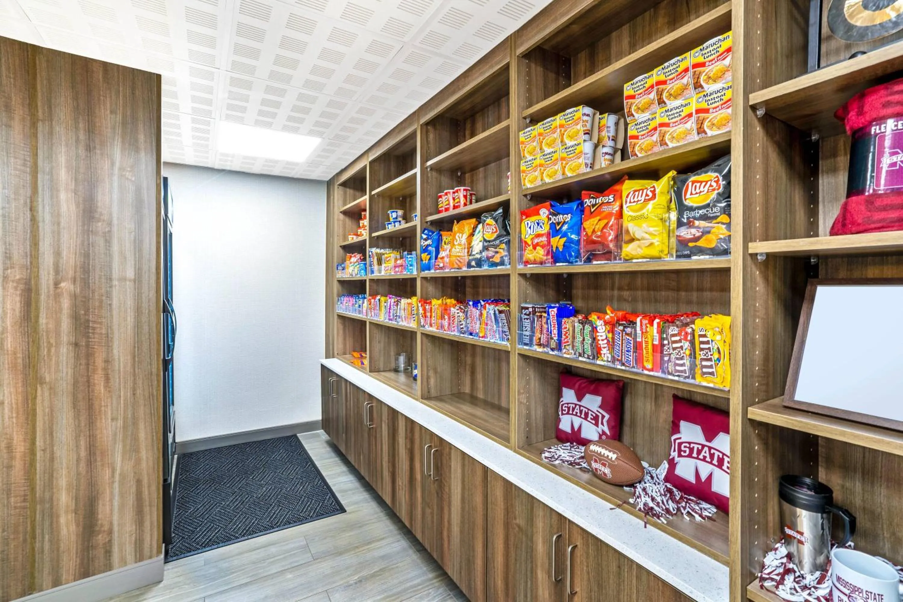 Food and drinks in La Quinta by Wyndham Columbus MS