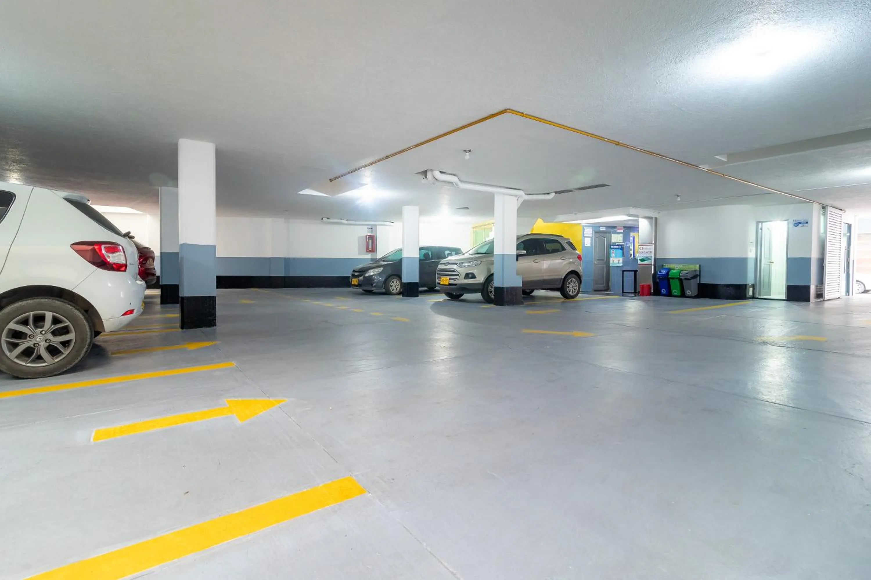 Parking in Hotel Ayenda Normandy