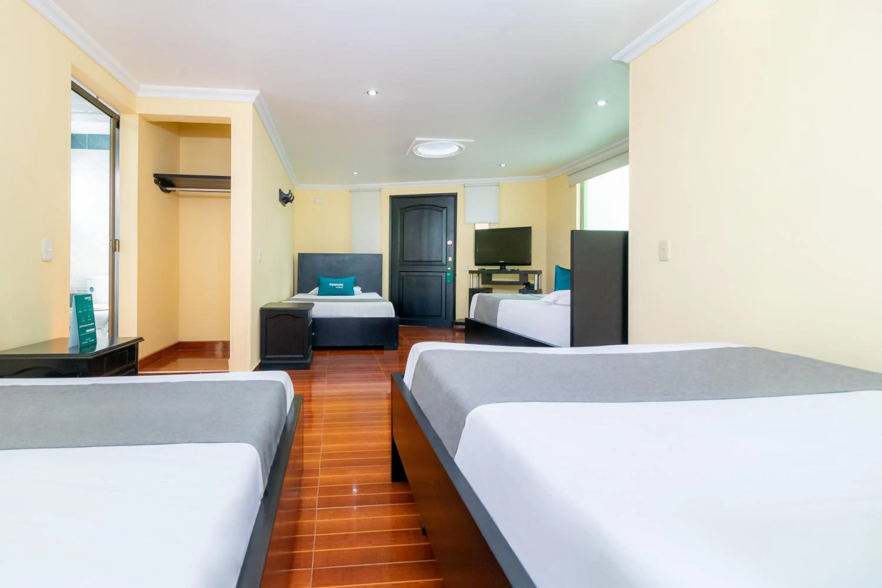 Bed in Hotel Ayenda Normandy