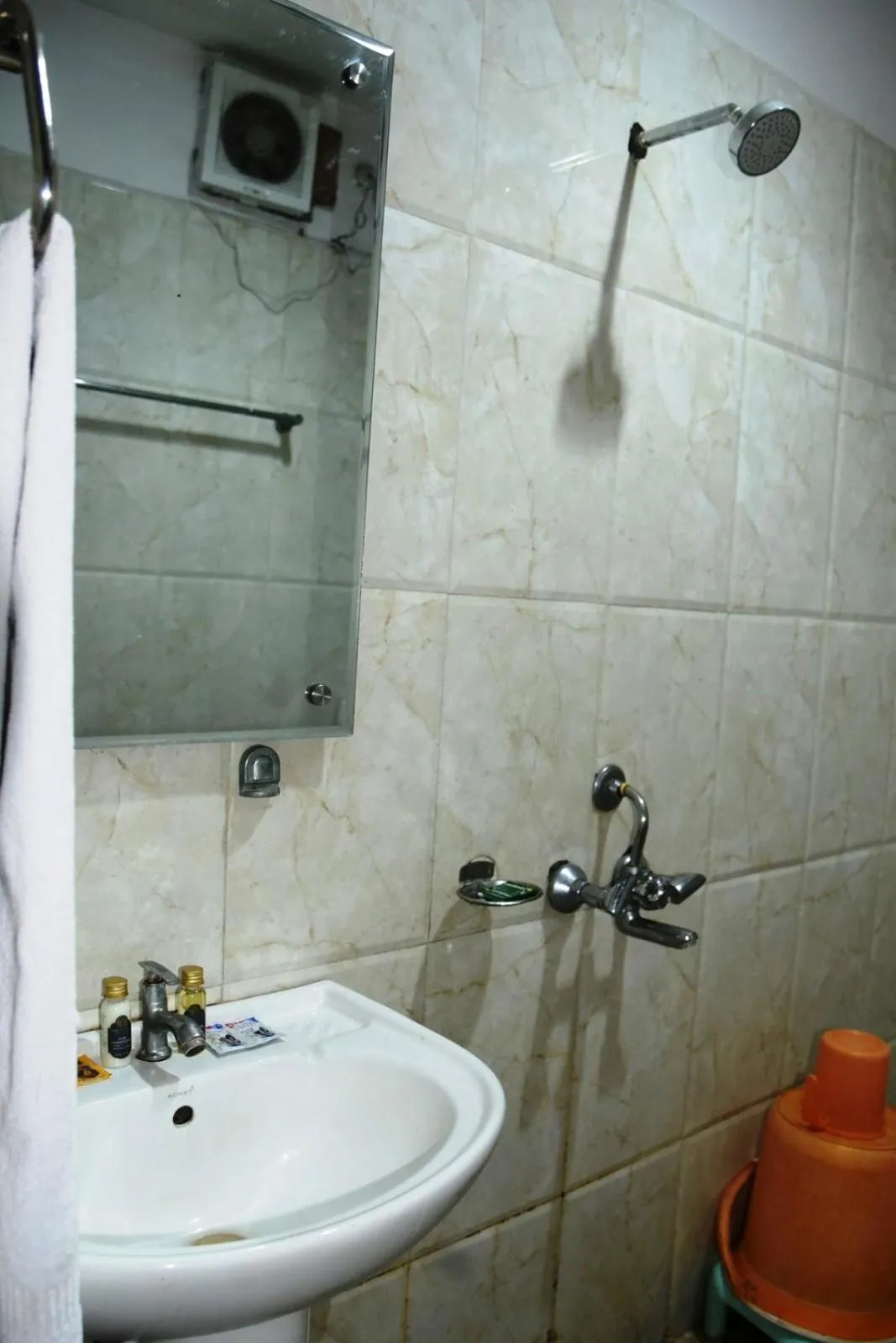 Bathroom in Hotel Udika Palace