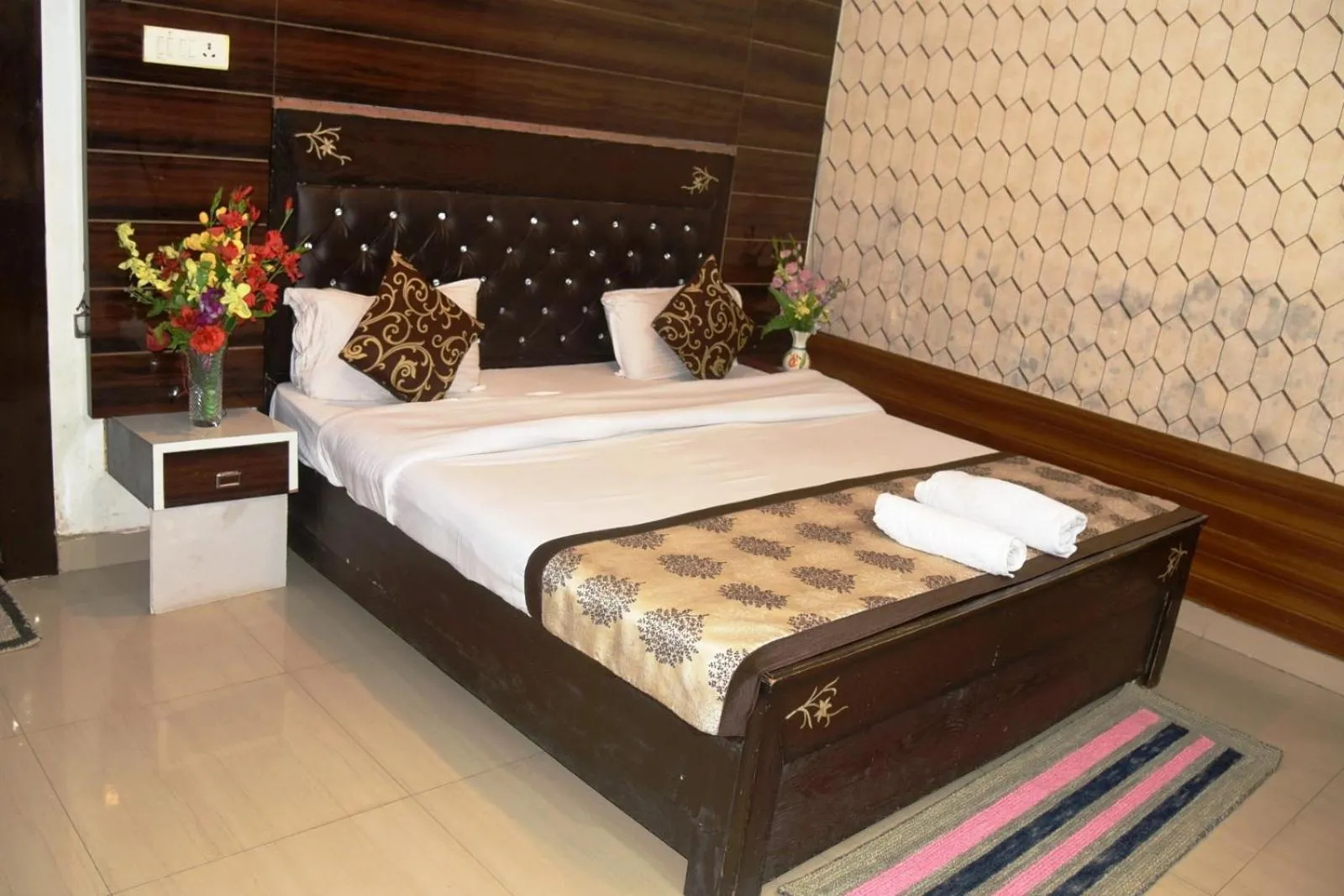 Bed in Hotel Udika Palace