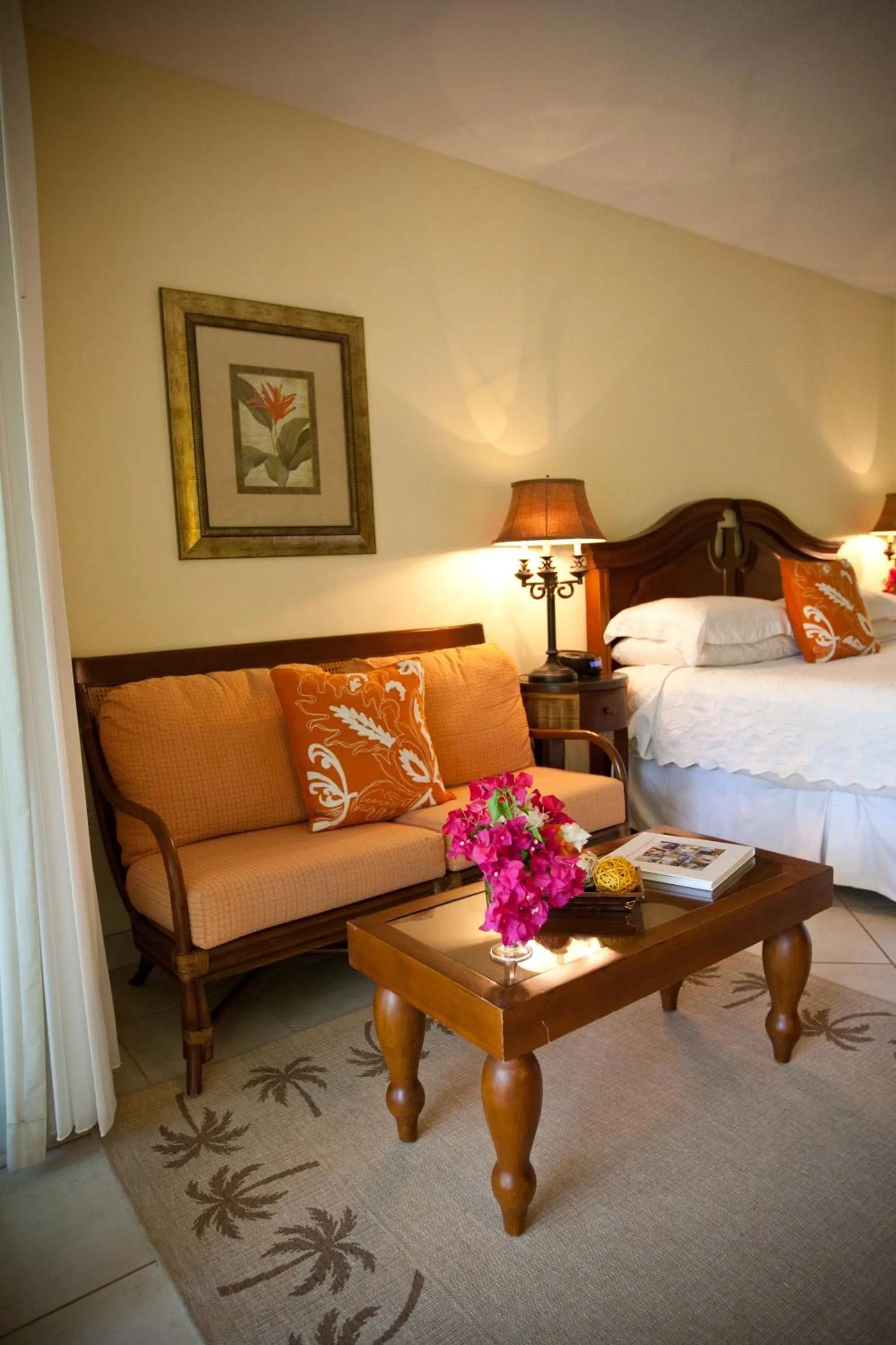 Seating area, Bed in Royal West Indies