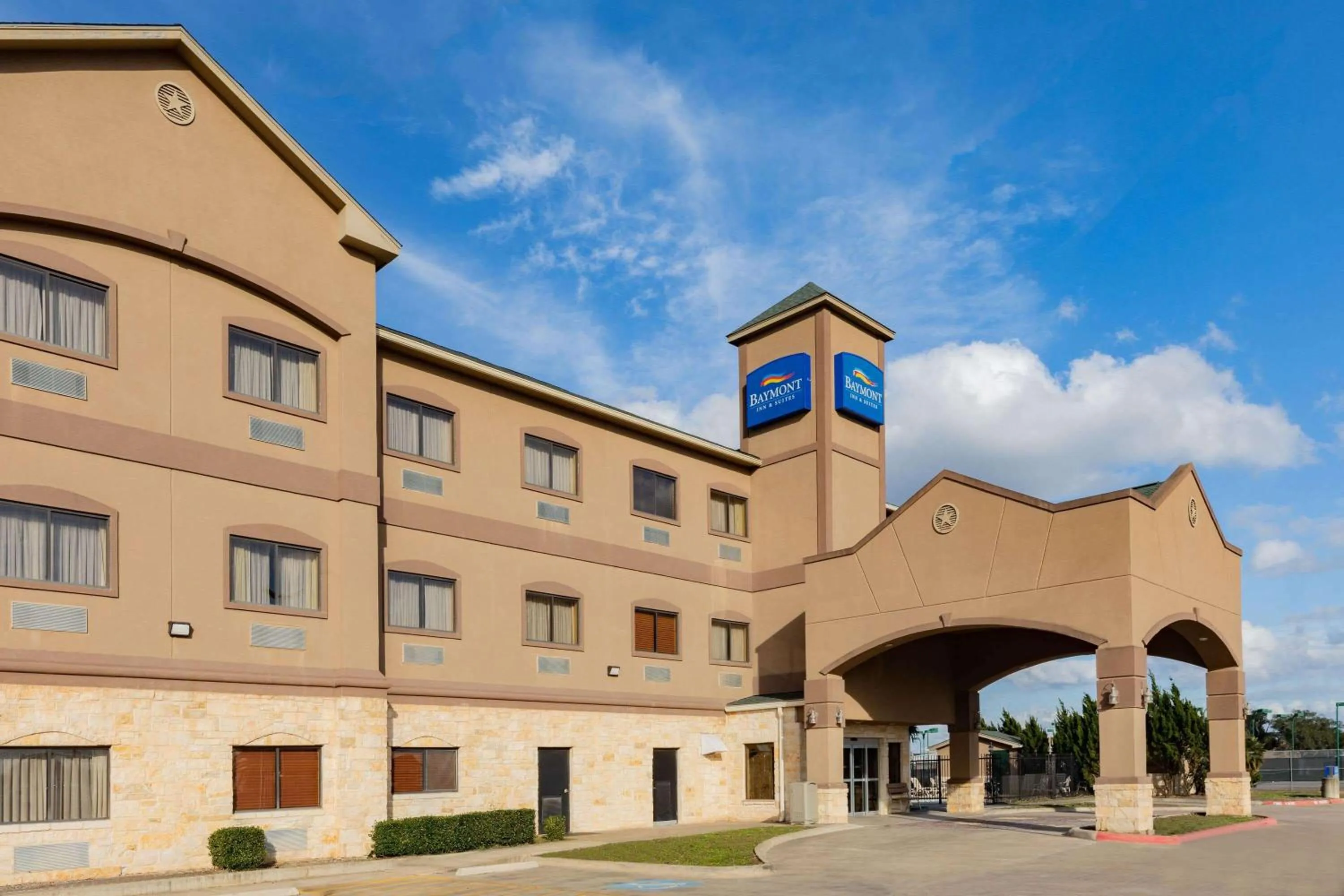 Property building in Baymont by Wyndham Cuero