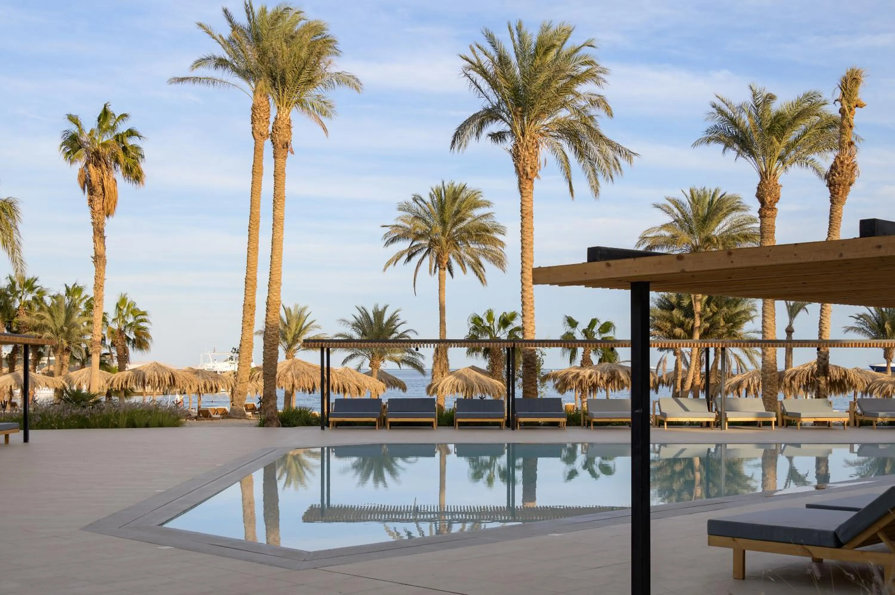 Swimming pool in Serry Beach Resort