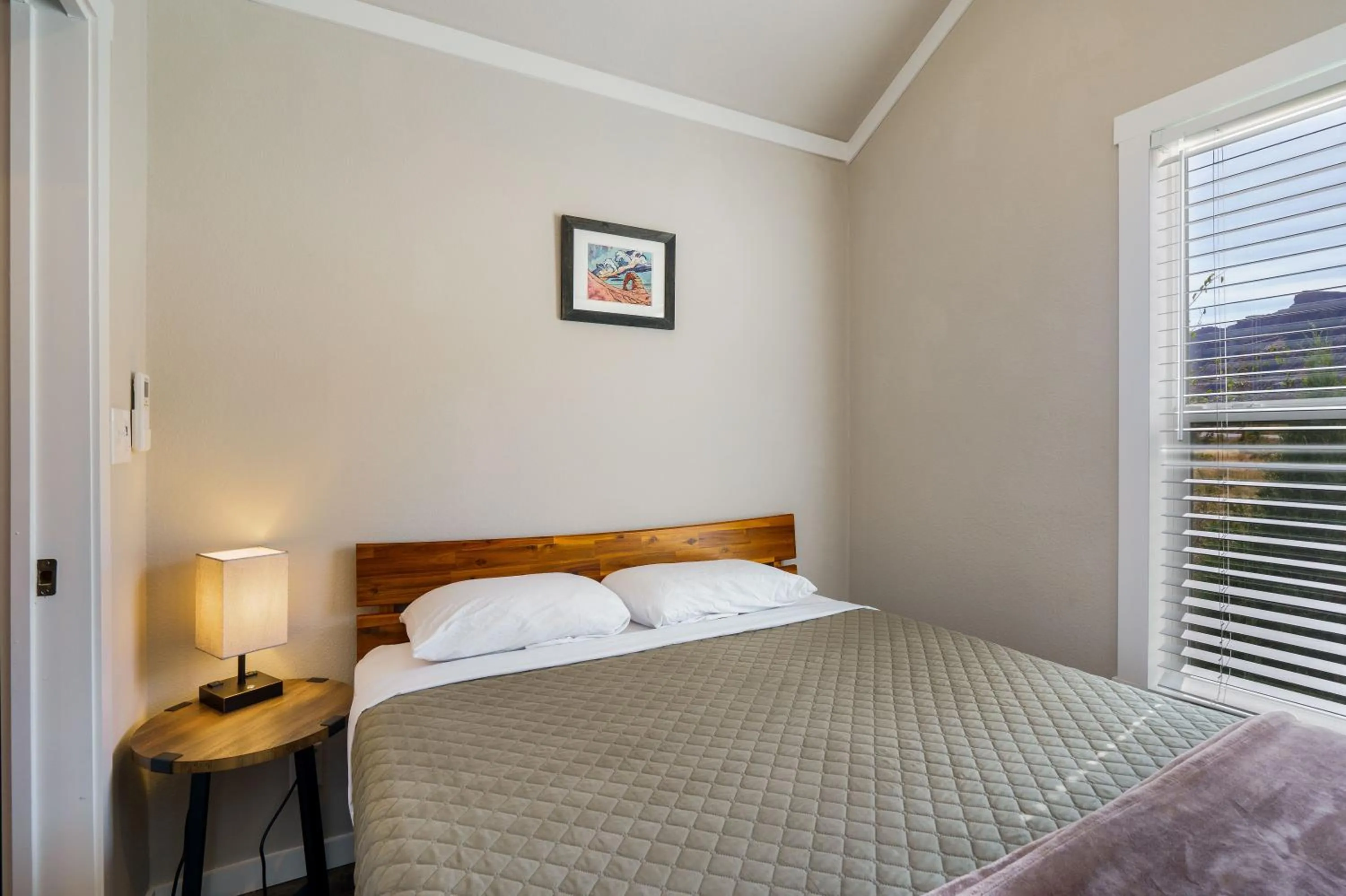 Bedroom, Bed in HTR Moab