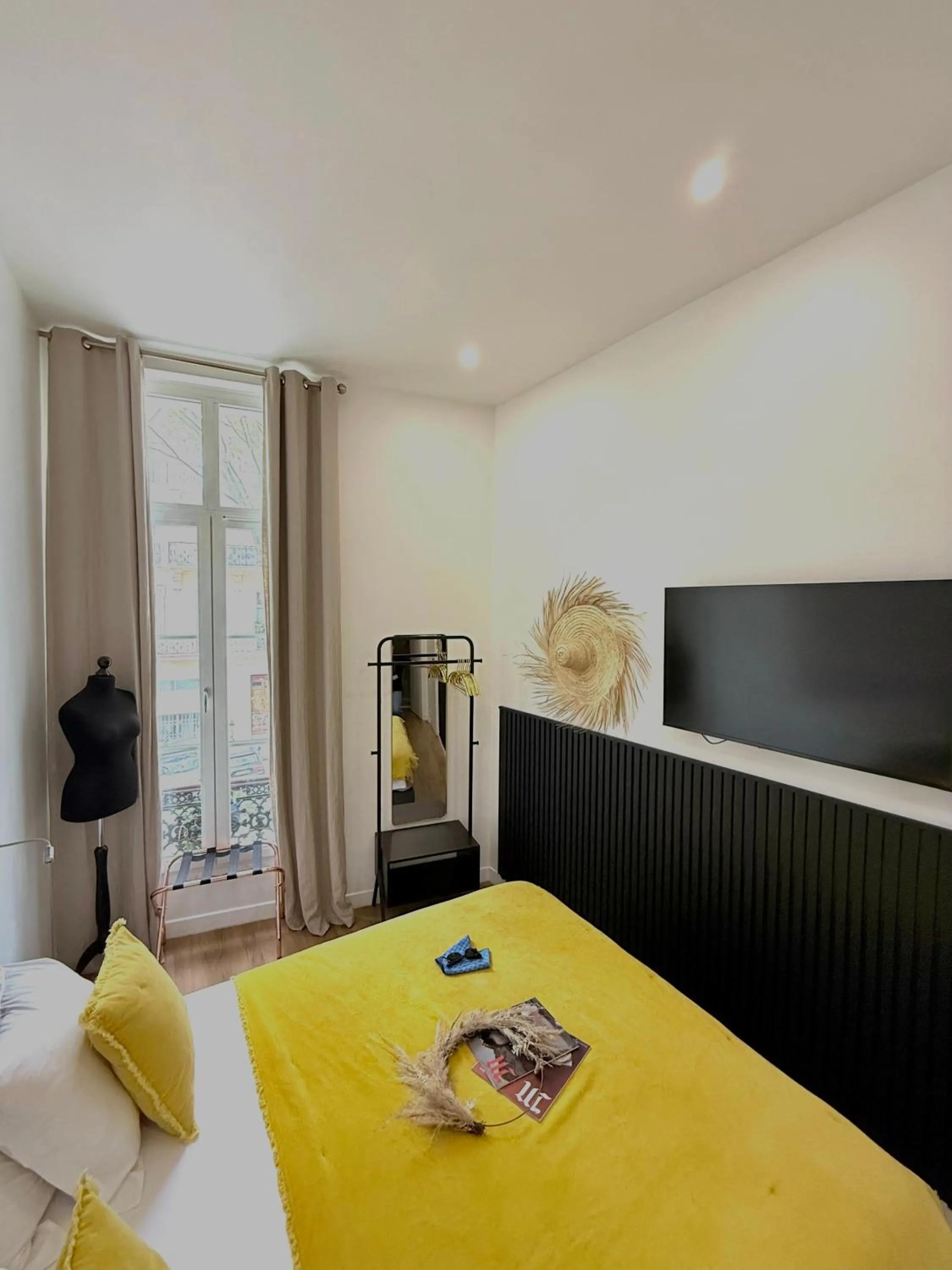 Bedroom, Bed in Boutique Hôtel Provencia