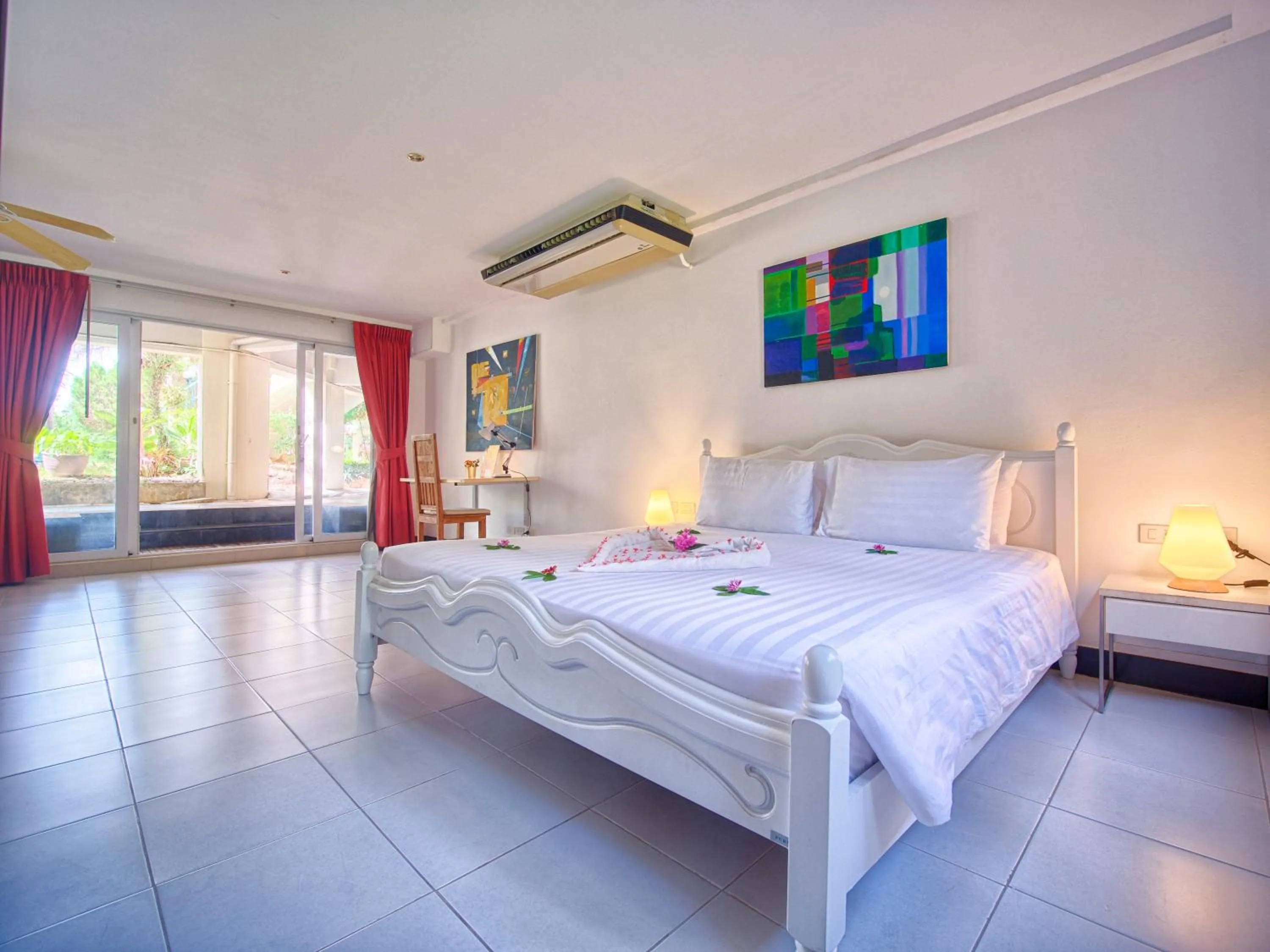 Bed in Serenity Lakeside Resort