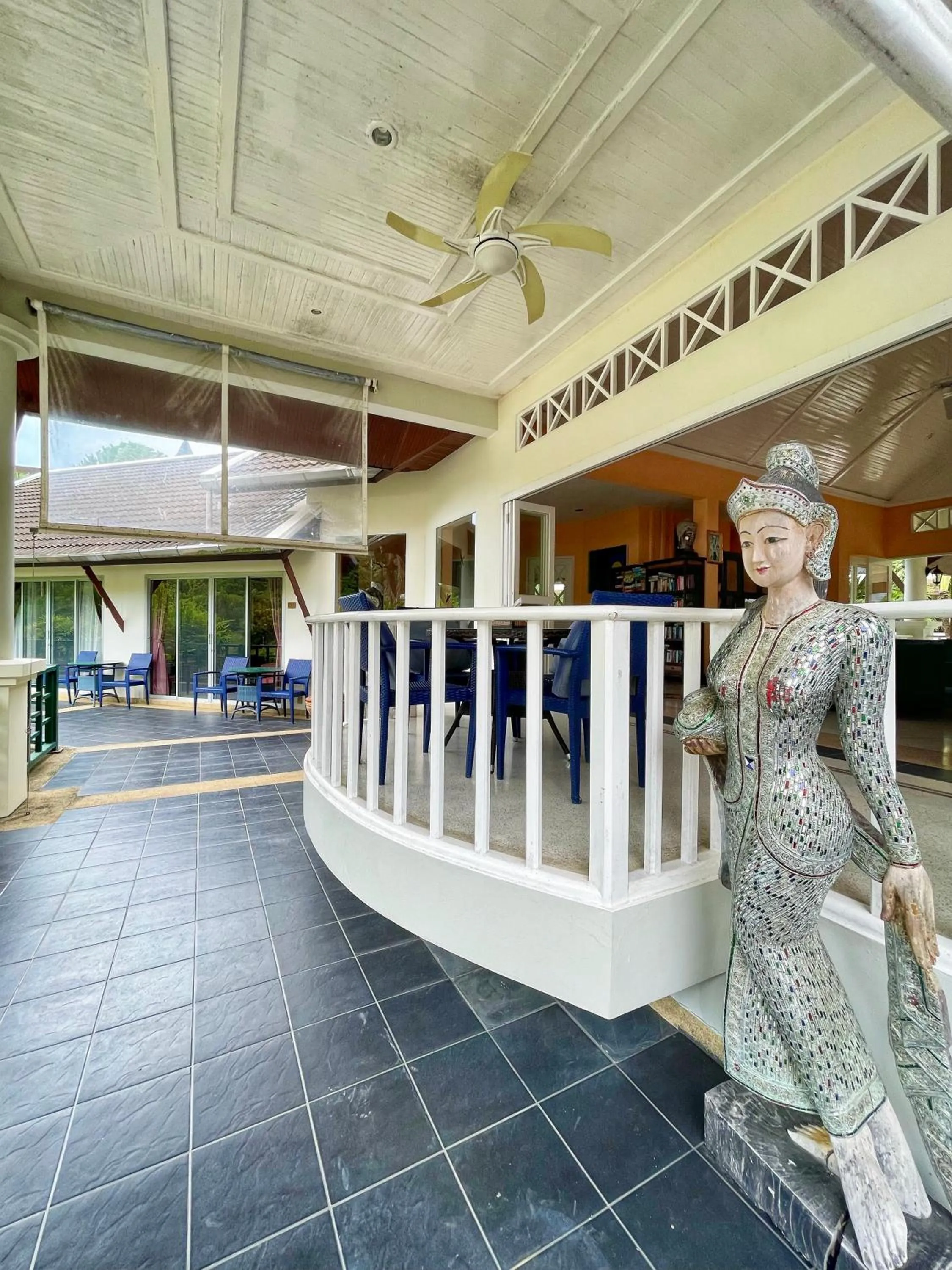 Restaurant/places to eat in Serenity Lakeside Resort