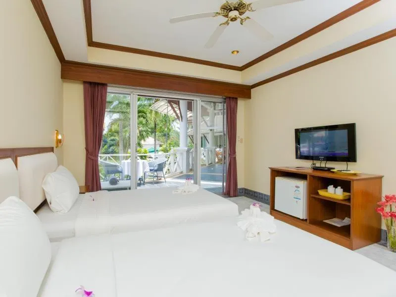 Bed in Serenity Lakeside Resort