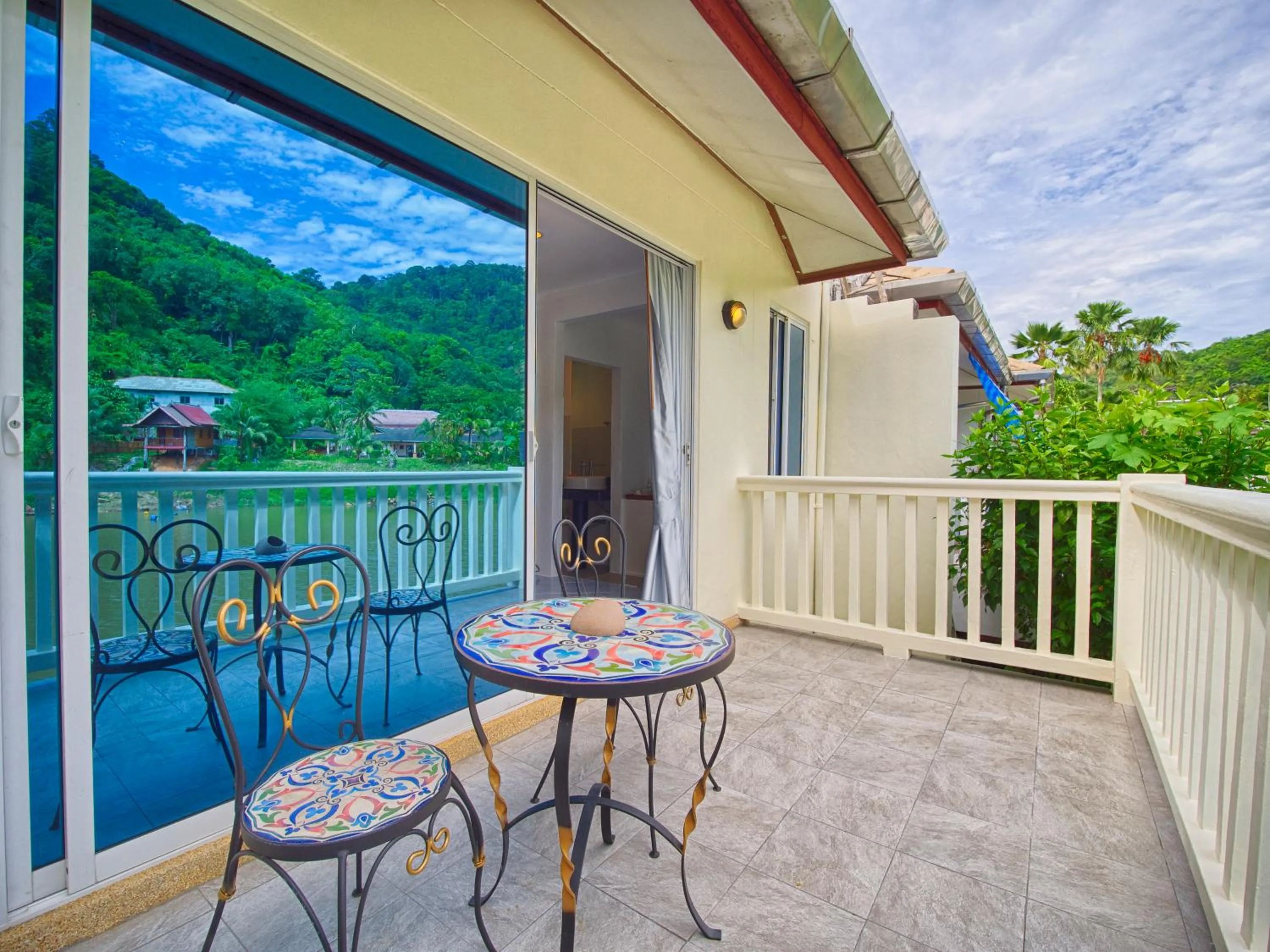 Balcony/Terrace in Serenity Lakeside Resort