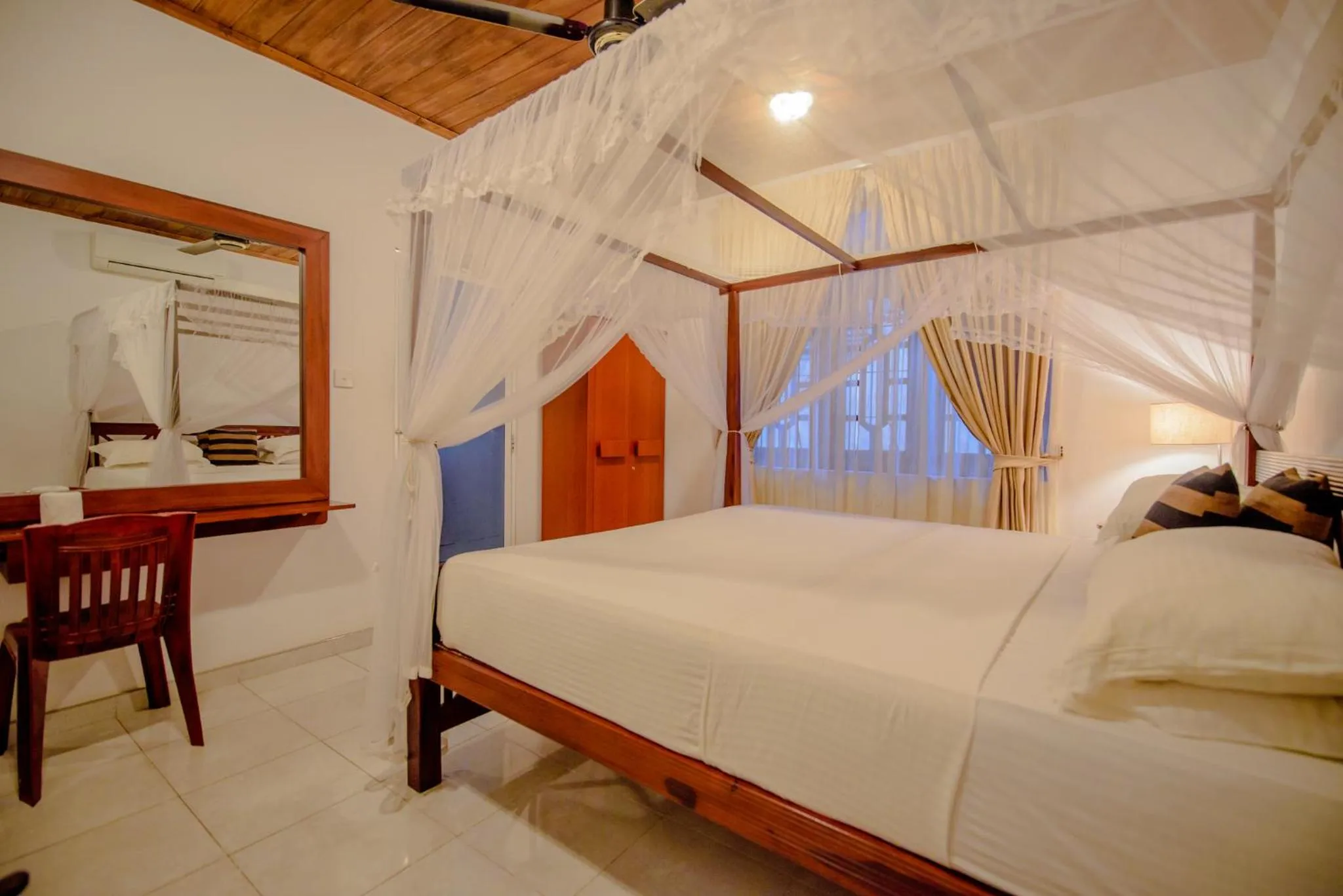 Bedroom, Bed in Muhsin Villa - Galle Fort
