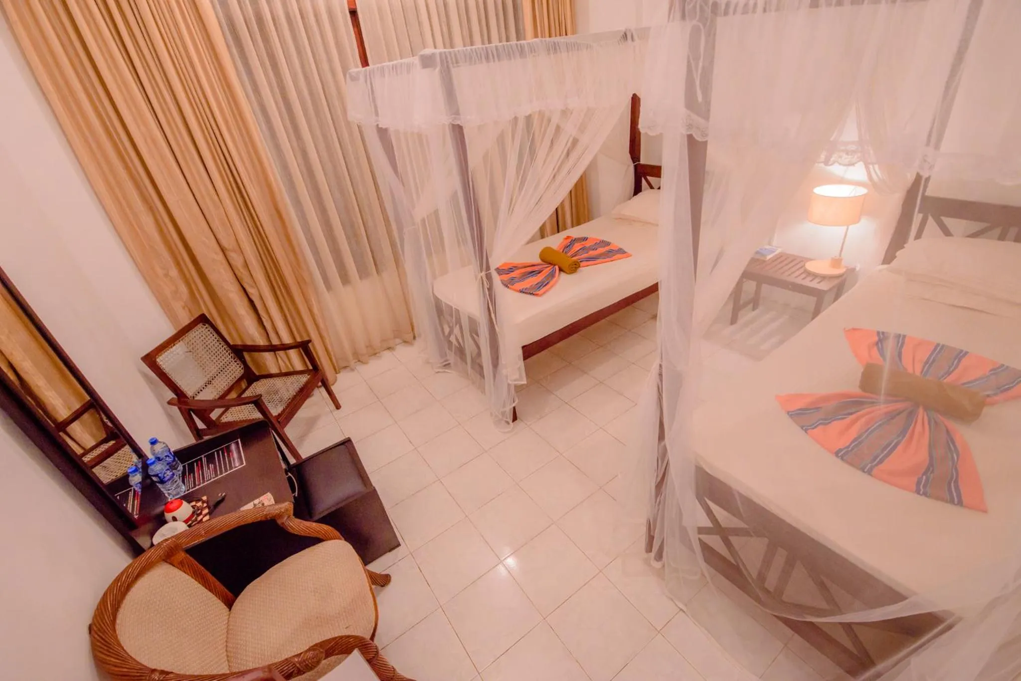 Bedroom, Bed in Muhsin Villa - Galle Fort