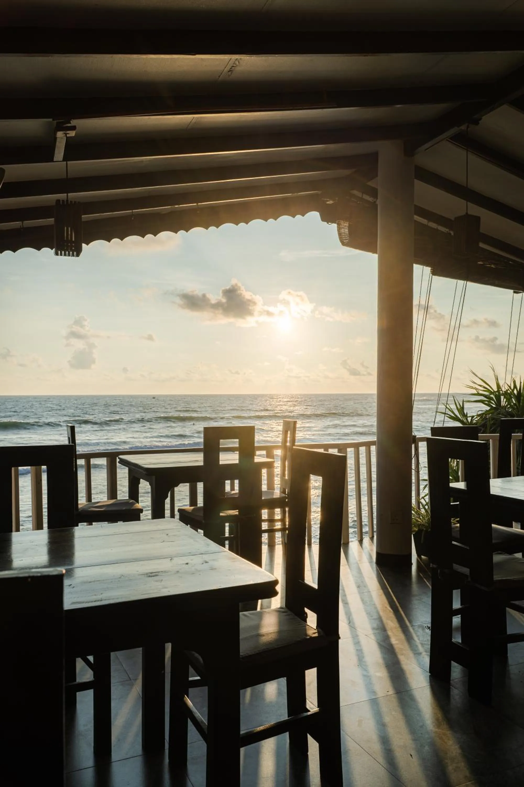 Restaurant/places to eat in We Are Surfers Hotel