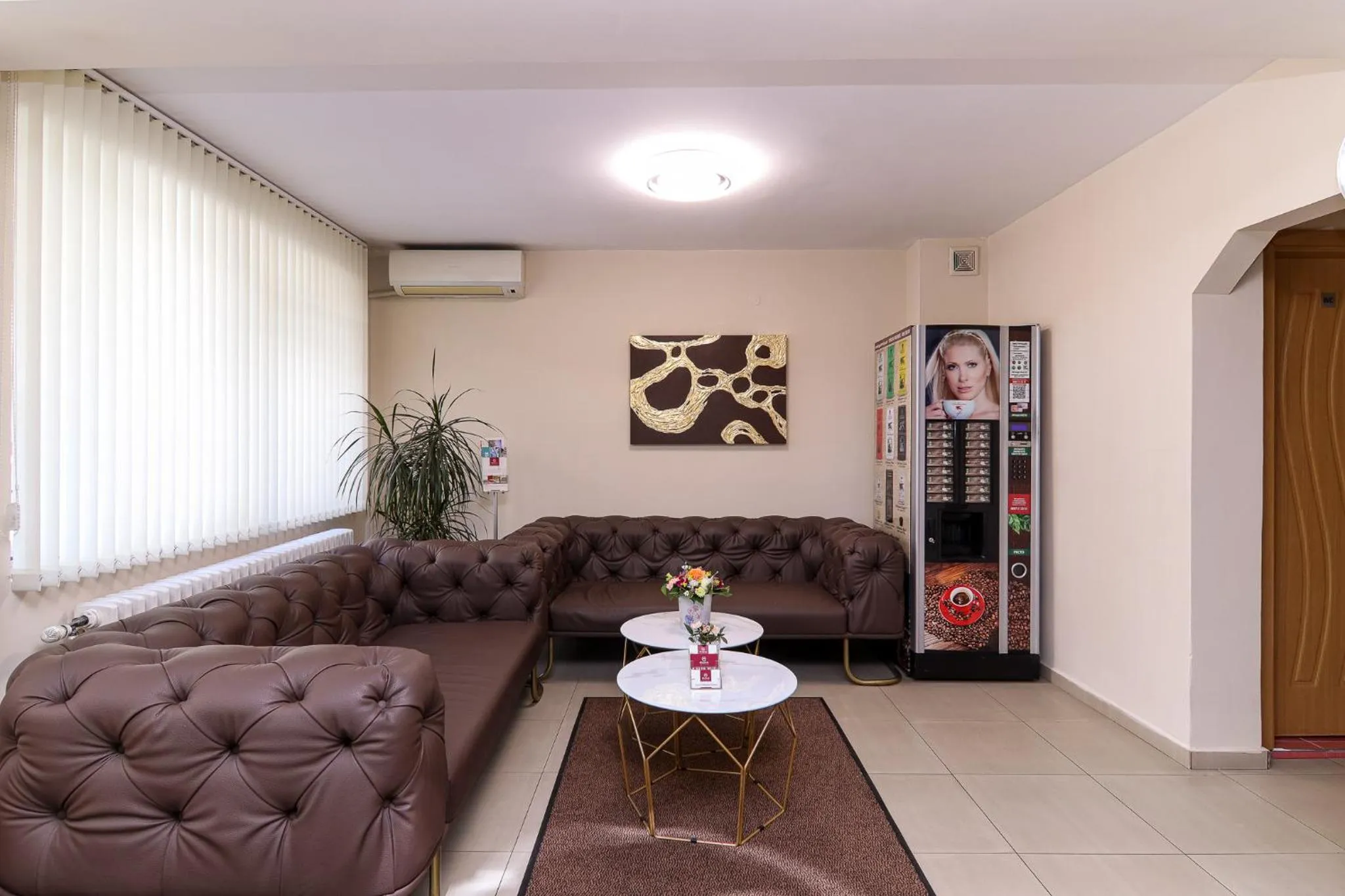 Lobby or reception in Family Hotel Madrid