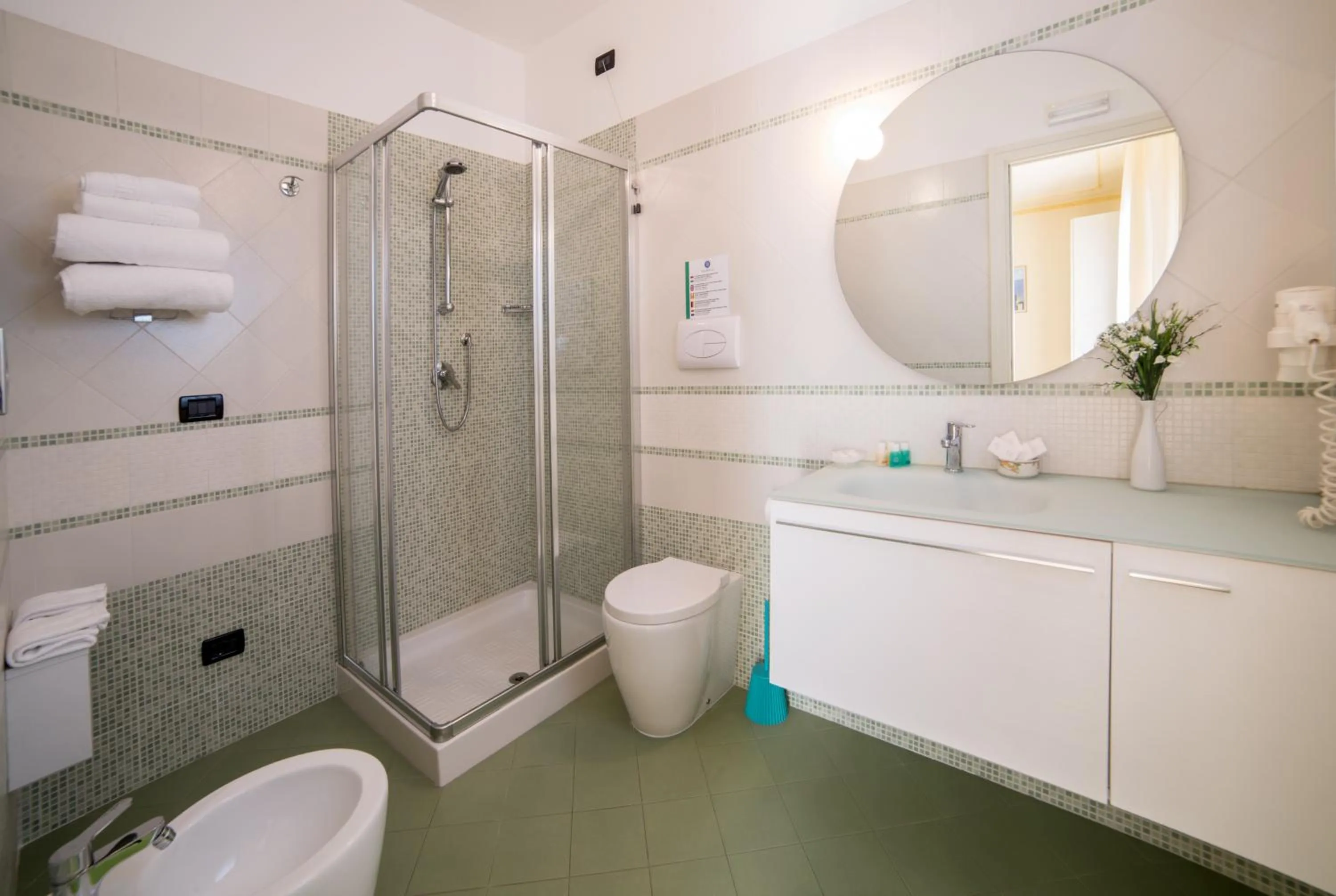 Bathroom in Airport House B&B