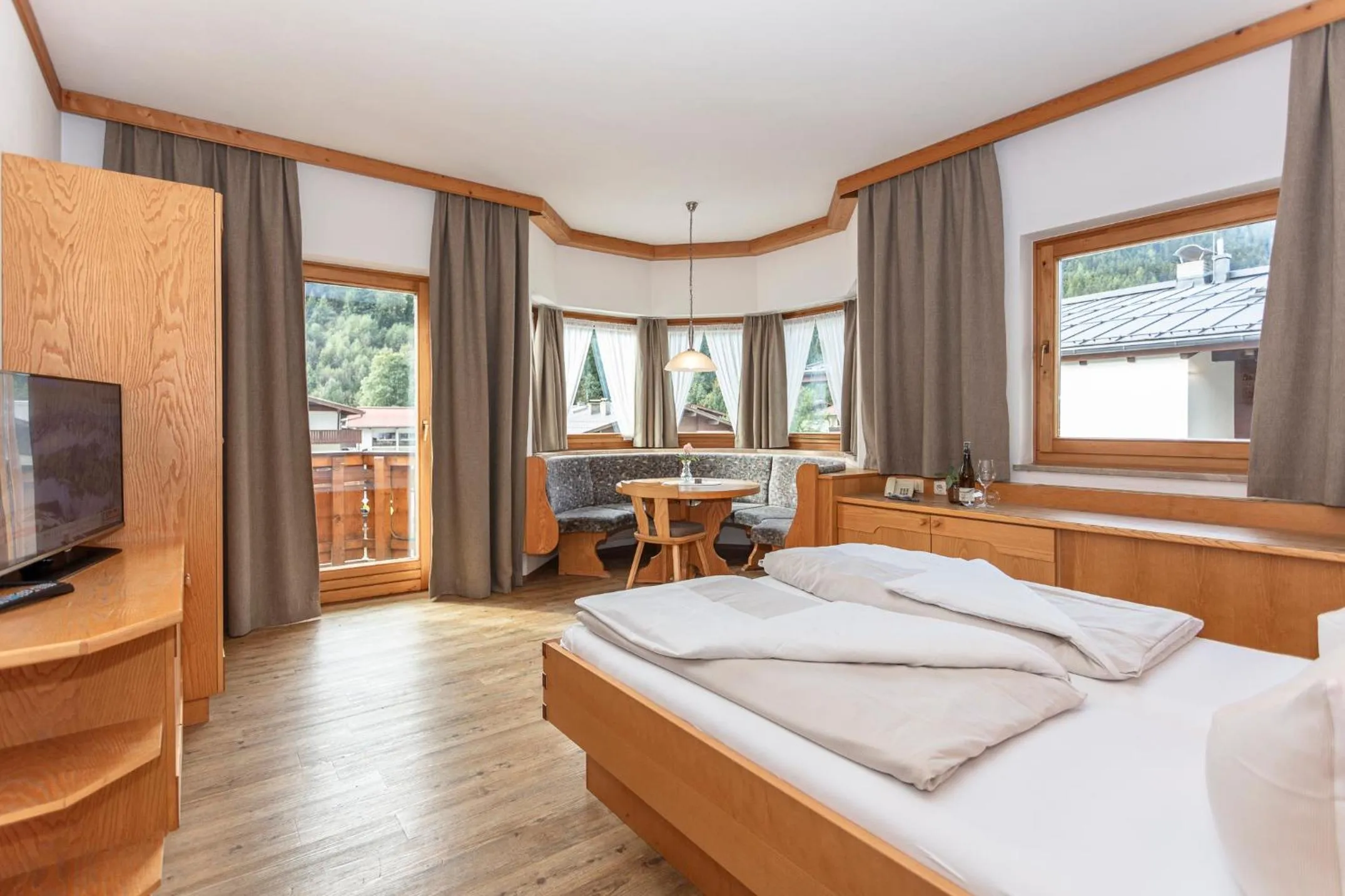 Bed in Apart-Hotel Forellenhof