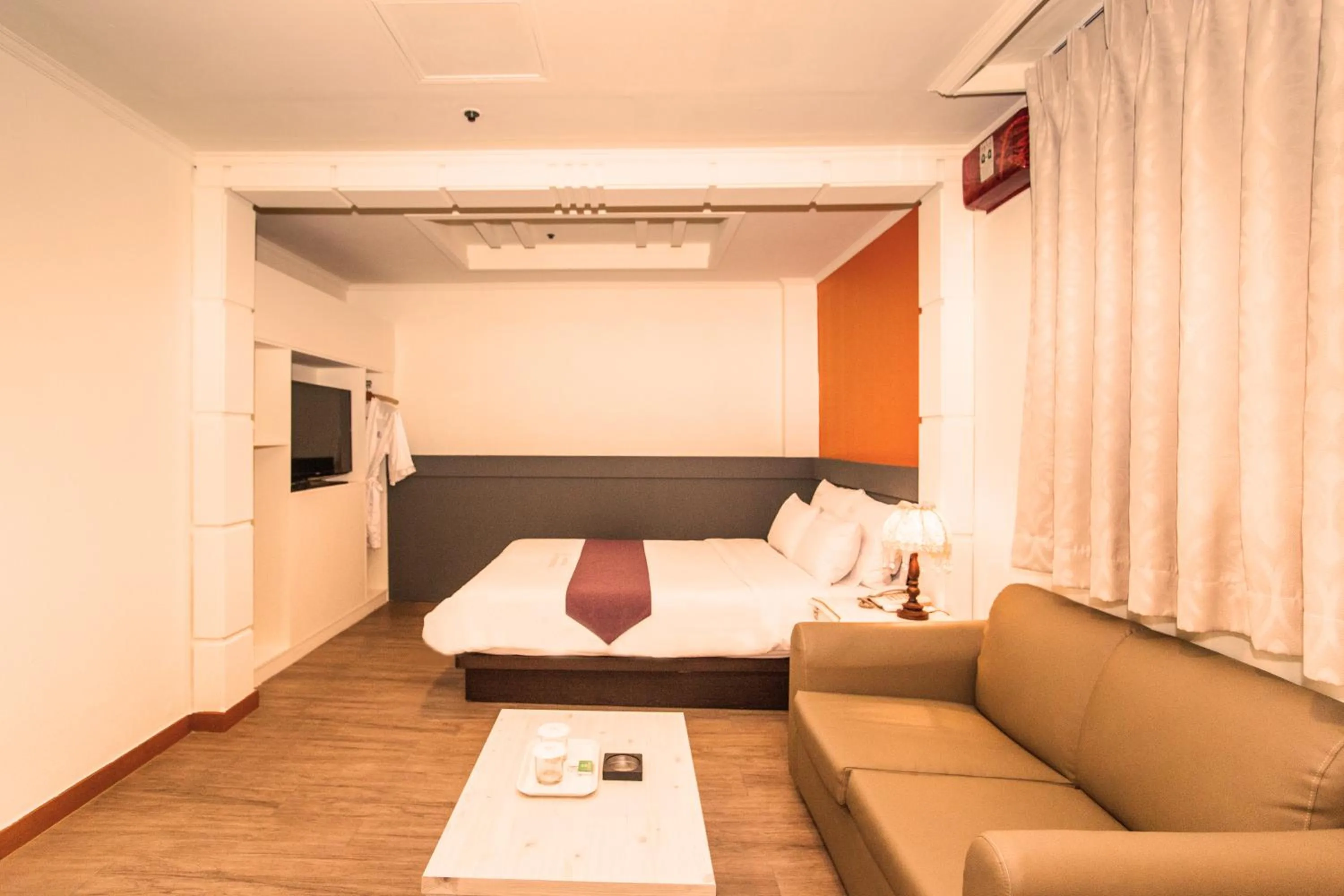 Bed in Hotel Noblesse