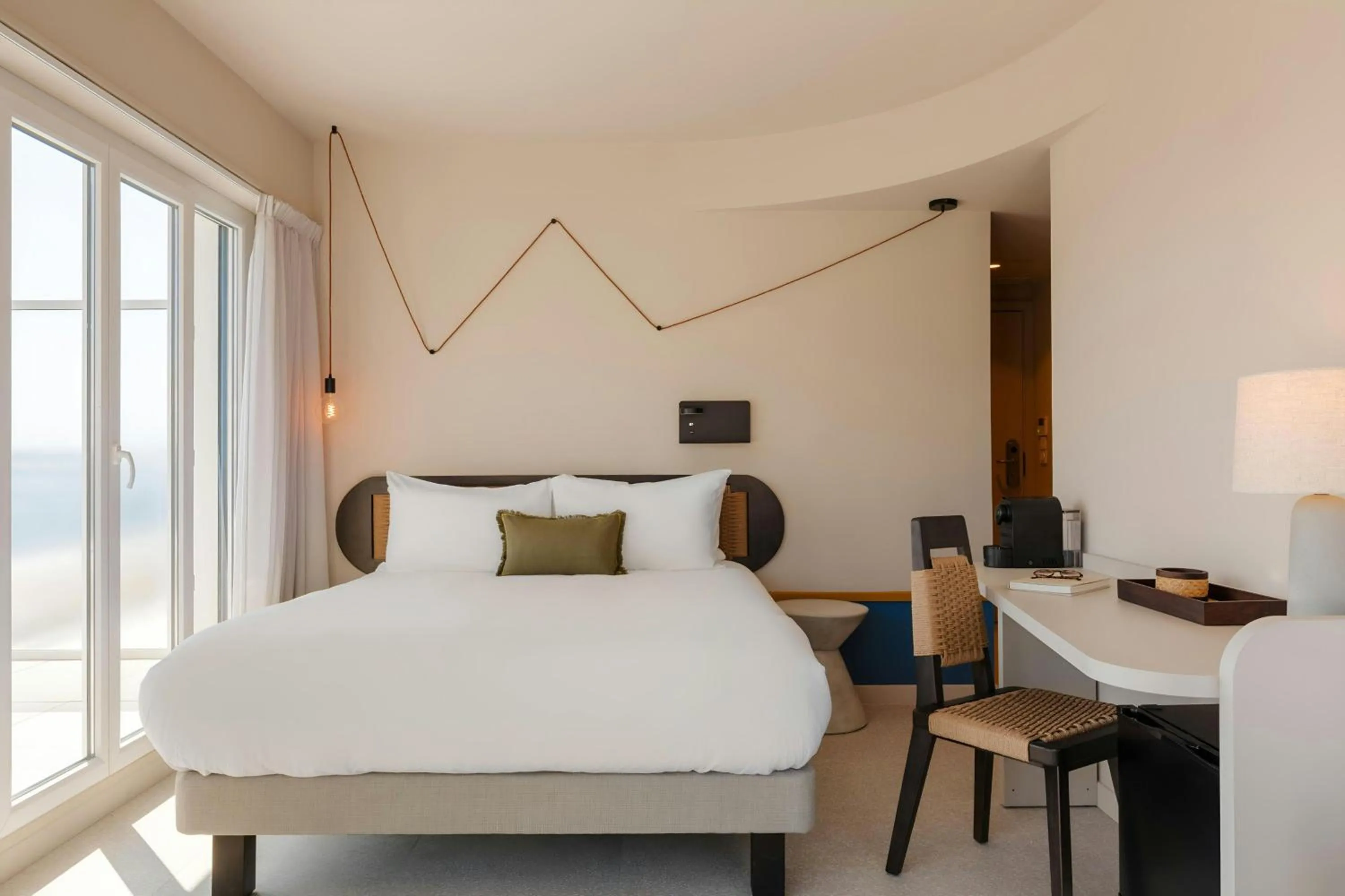 Bedroom, Bed in Yelo Promenade Hotel, Sonder Hotel by Marriott Bonvoy