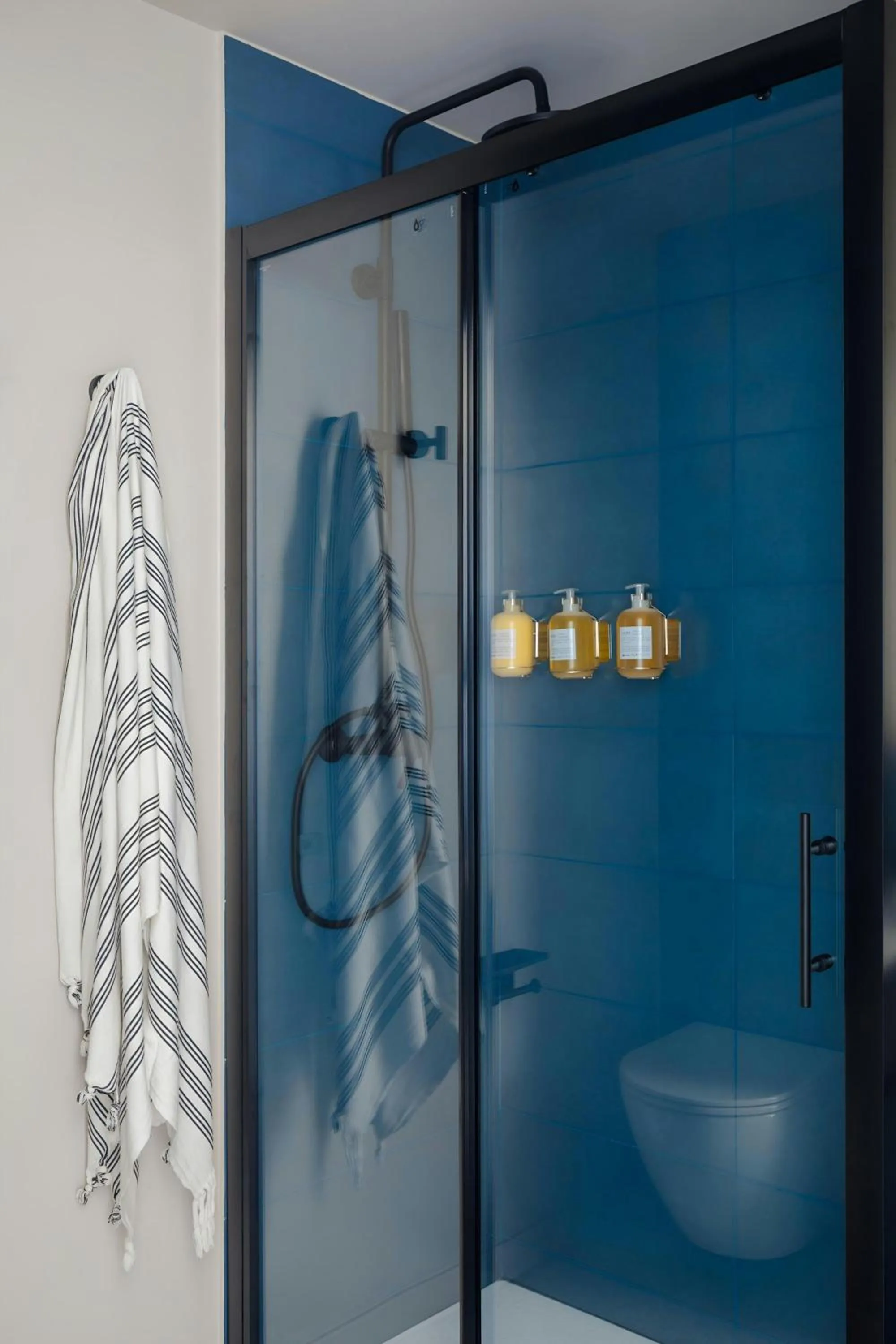 Bathroom in Yelo Promenade Hotel, Sonder Hotel by Marriott Bonvoy