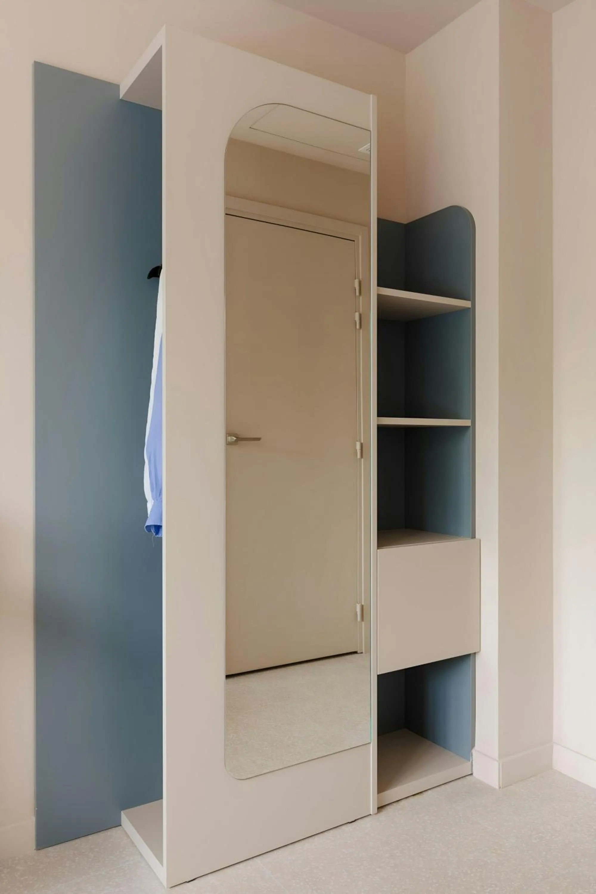 Bedroom in Yelo Promenade Hotel, Sonder Hotel by Marriott Bonvoy