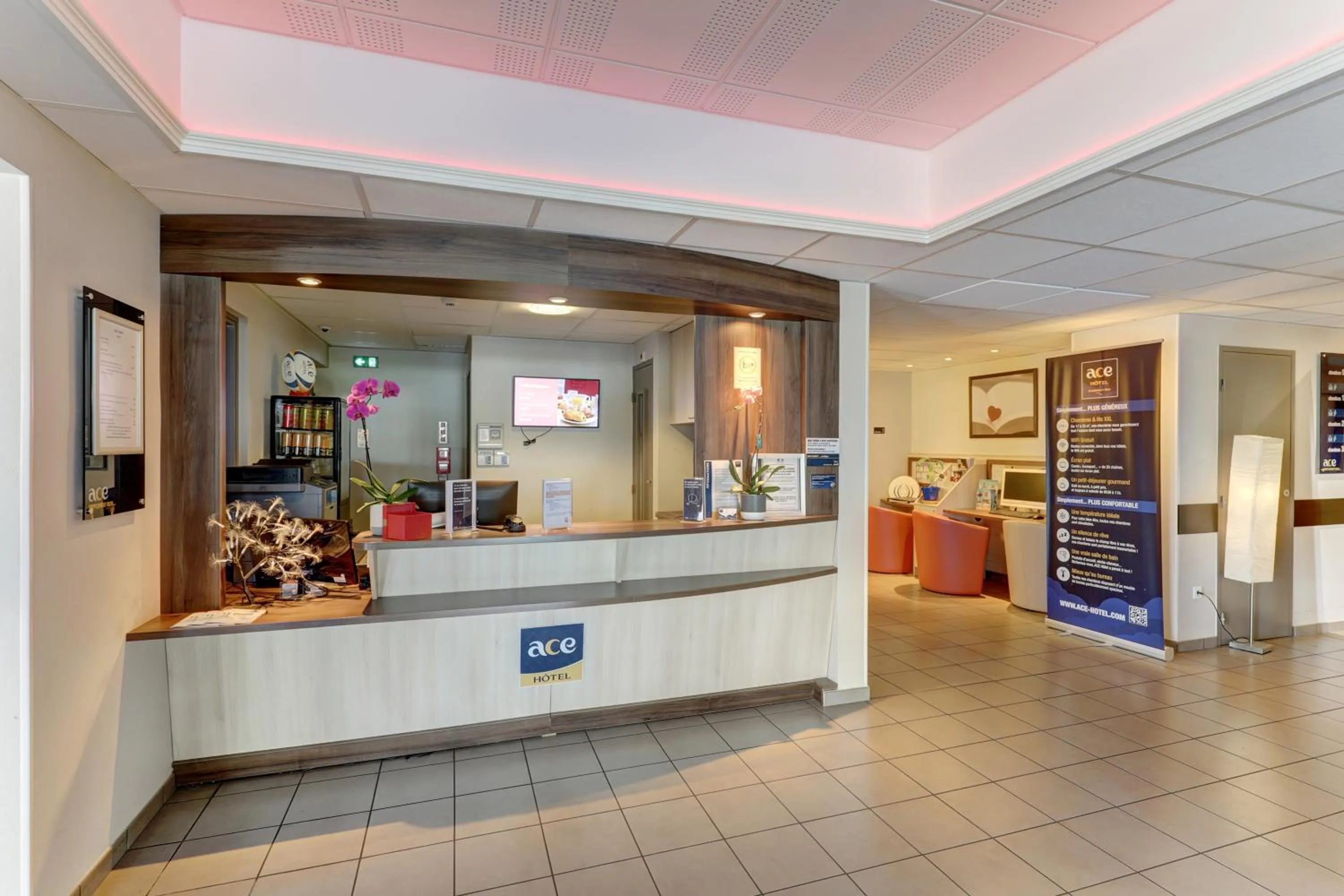 Lobby or reception in Ace Hotel Montluçon