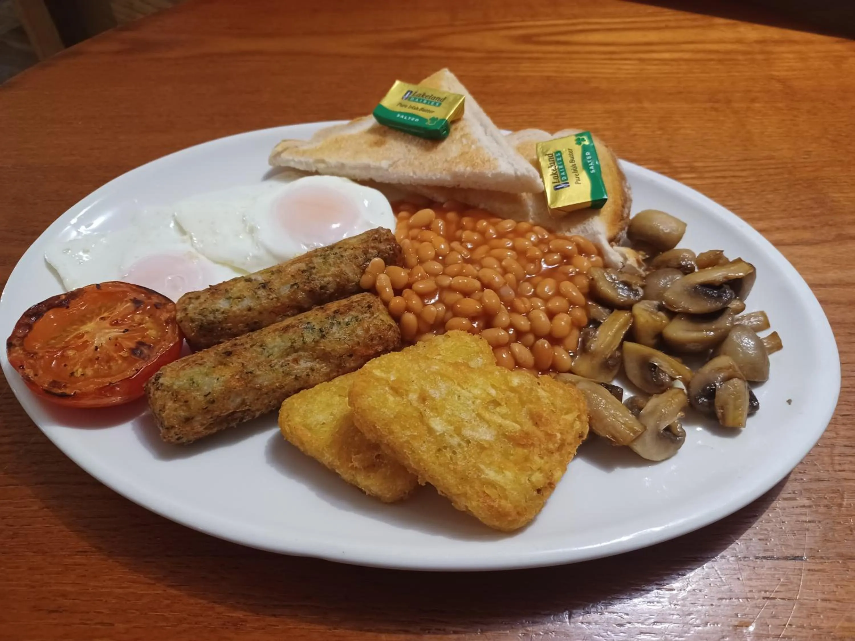 Breakfast in Harry's Hotel & Restaurant