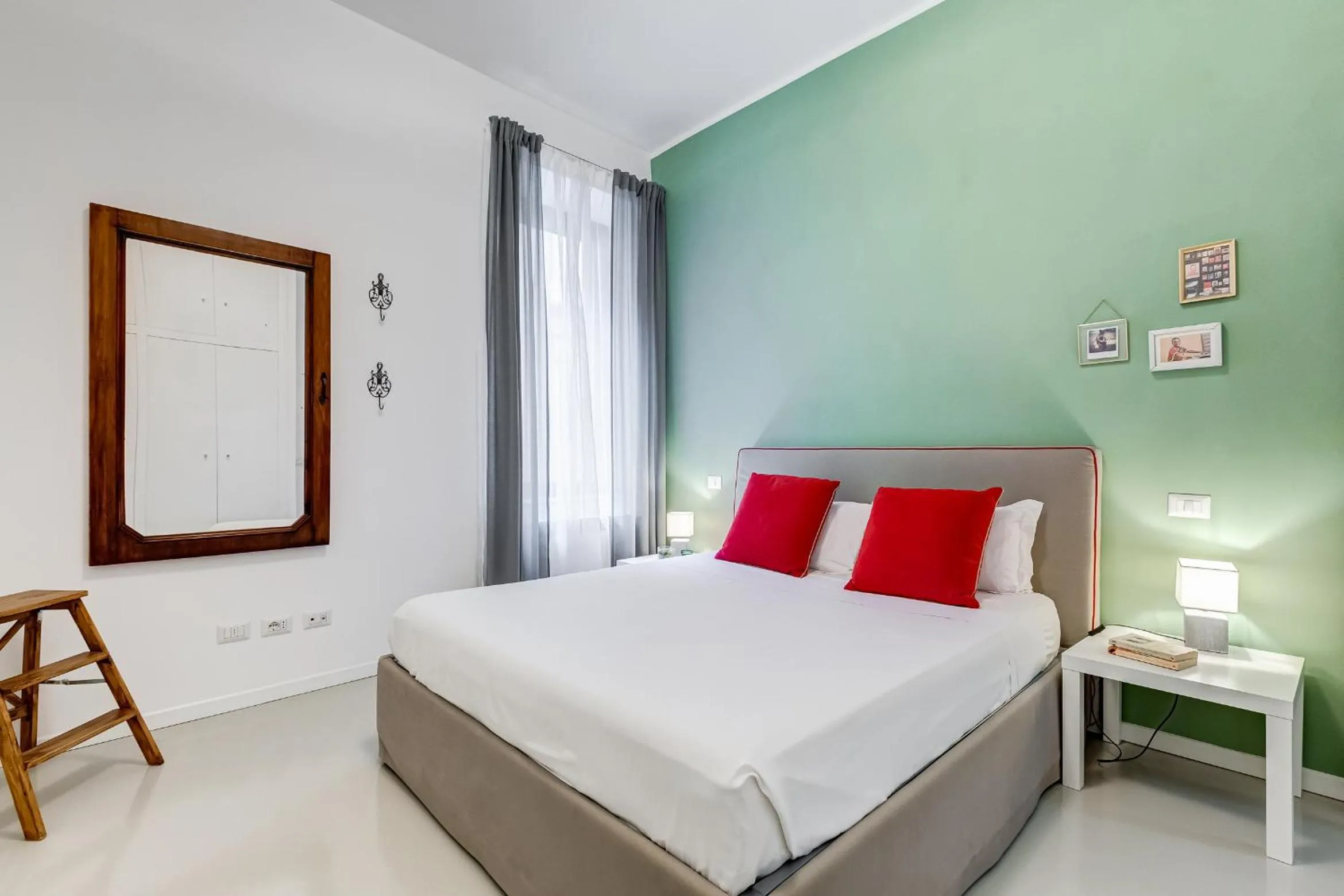 Bed in Colosseo Exclusive House by Premium Suites Collection
