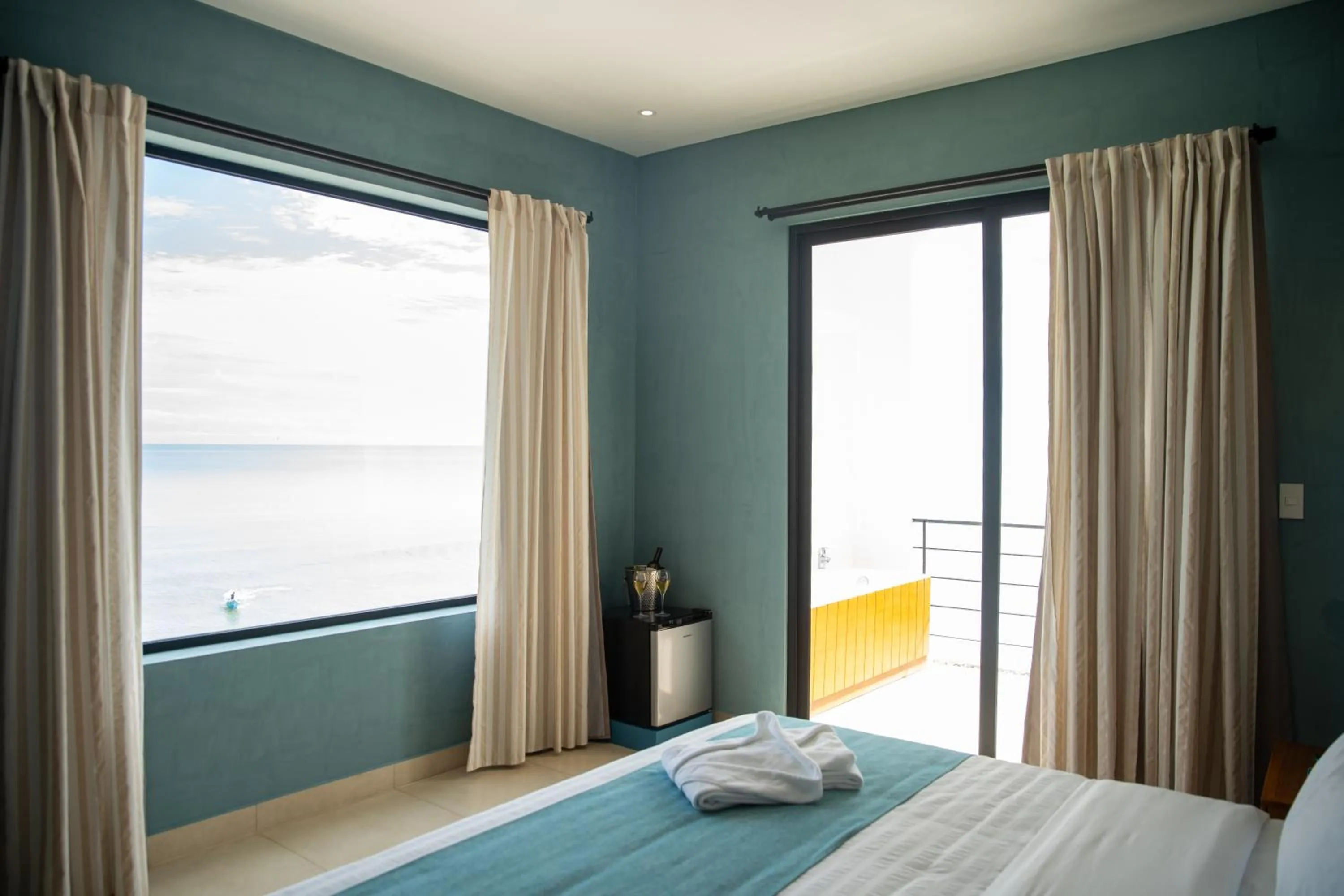 Bed in Jama Campay - Homes Resort & Spa