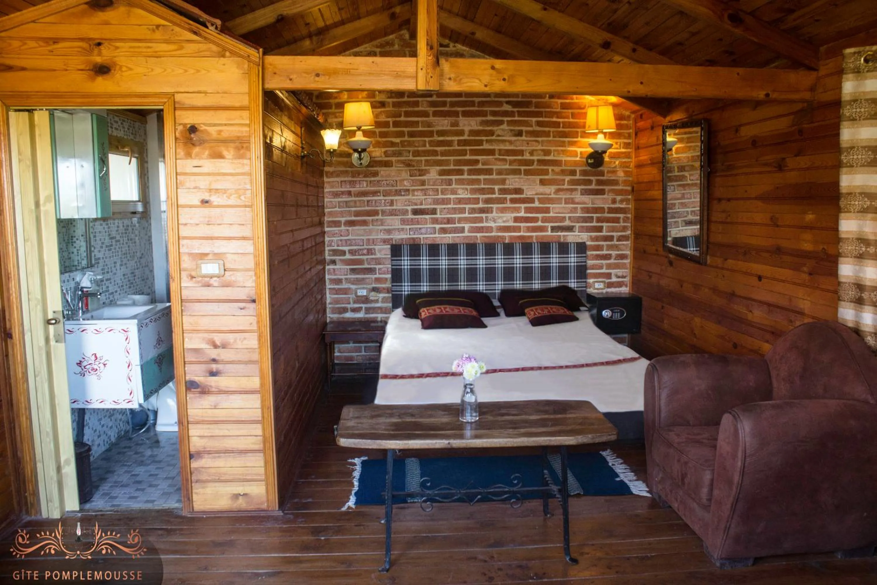 Bathroom, Bed in Dar Zaghouan