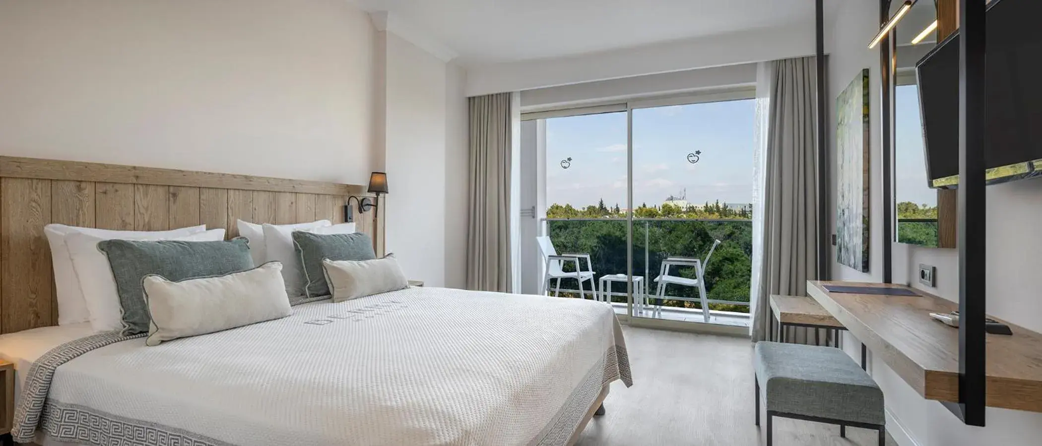 Standard Double Room in Berry Blue Hotels Standard Double Room in Berry Blue Hotels