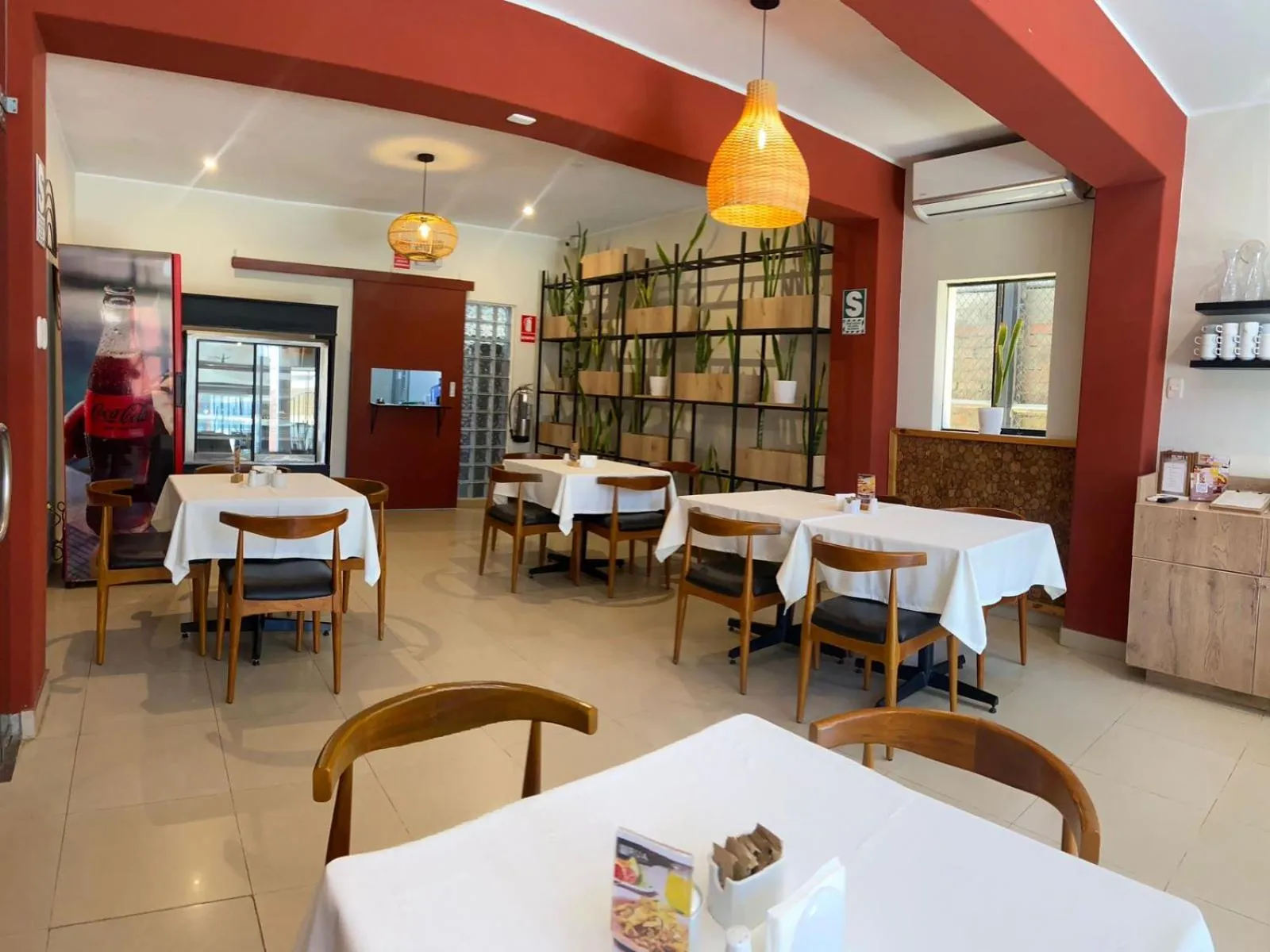 Restaurant/places to eat in Rua Hoteles Talara