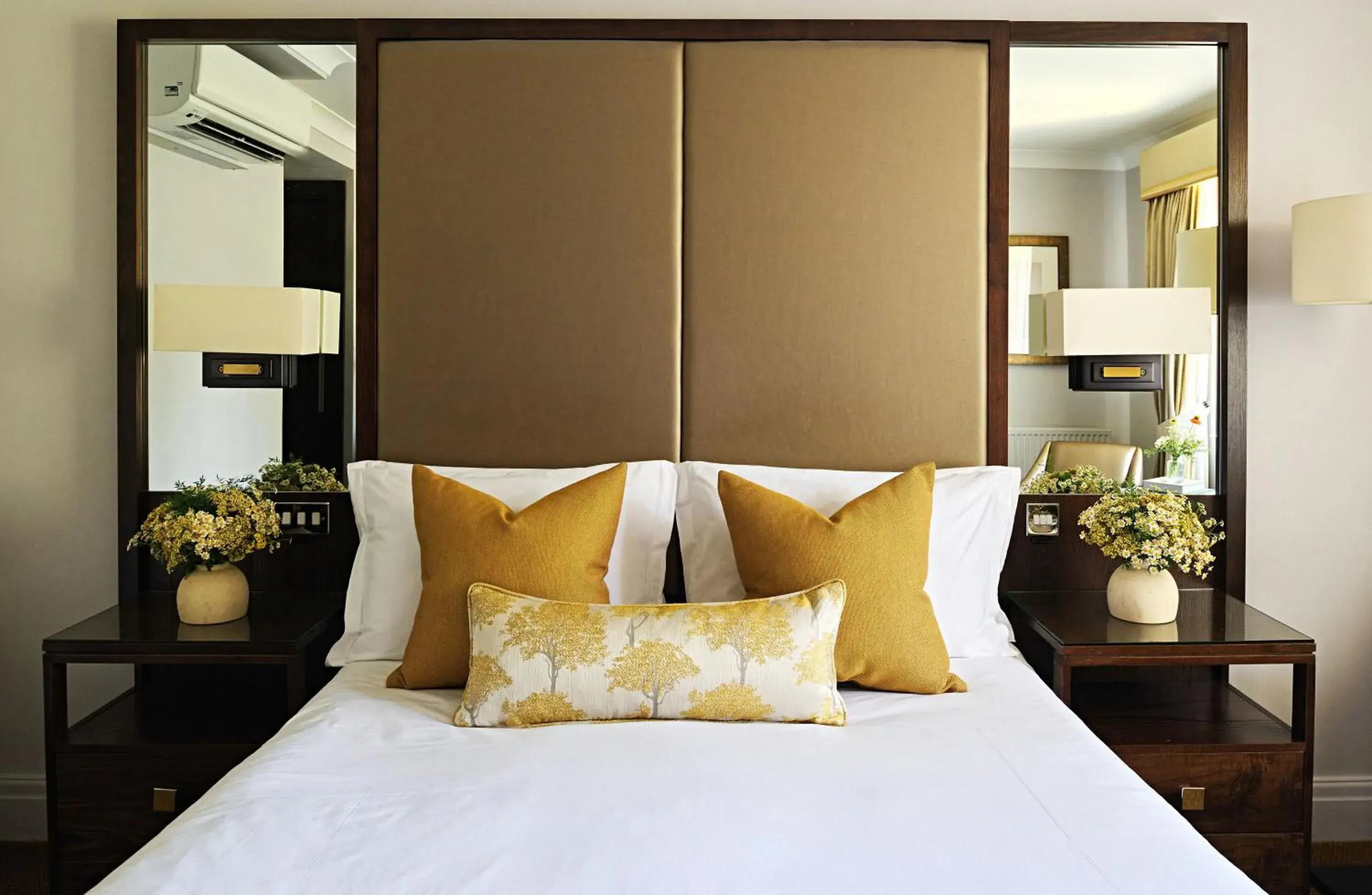 Double Room in Rhinefield House Hotel Double Room in Rhinefield House Hotel