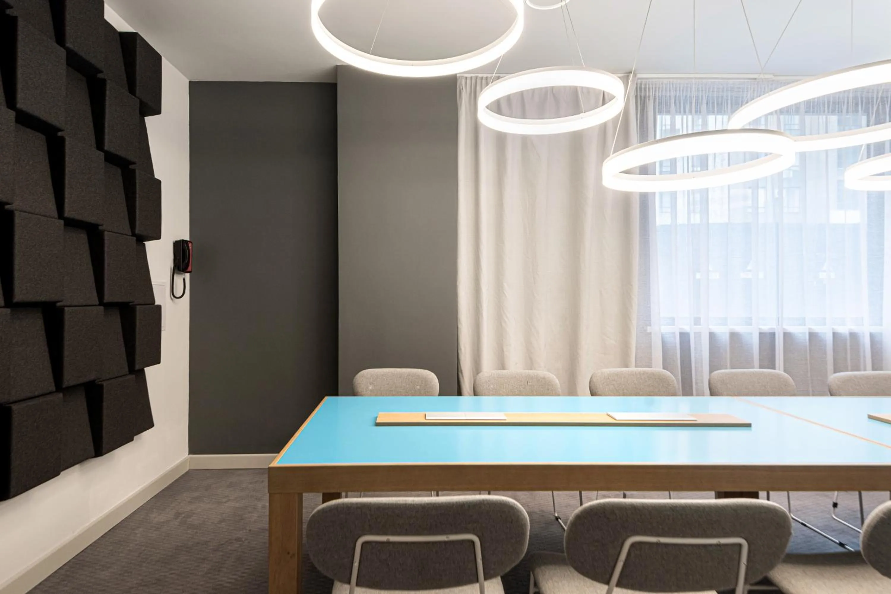 Meeting/conference room in Holiday Inn Express - Astana - Turan by IHG