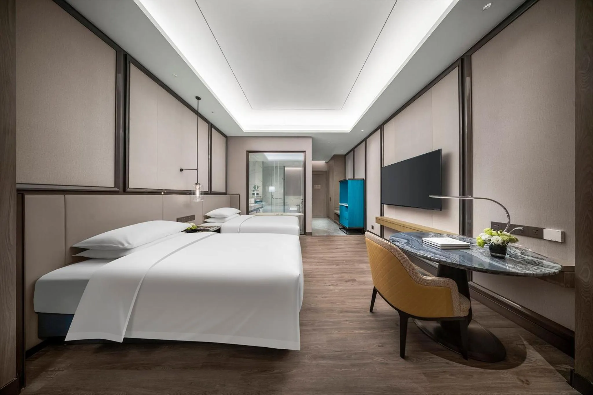 Photo of the whole room, Bed in Crowne Plaza Hangzhou Linping by IHG