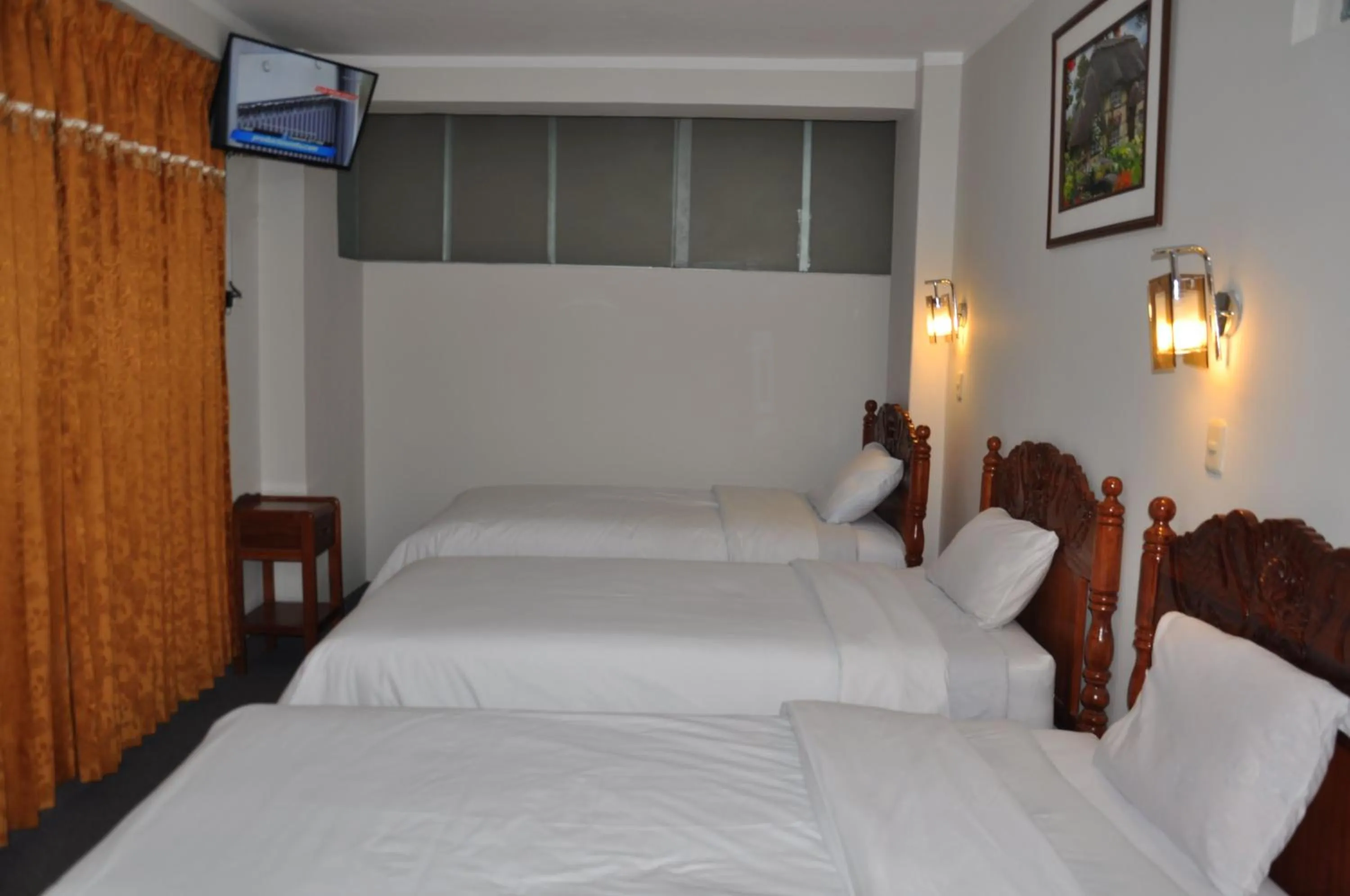 Photo of the whole room in CESAR'S HOTEL PERU