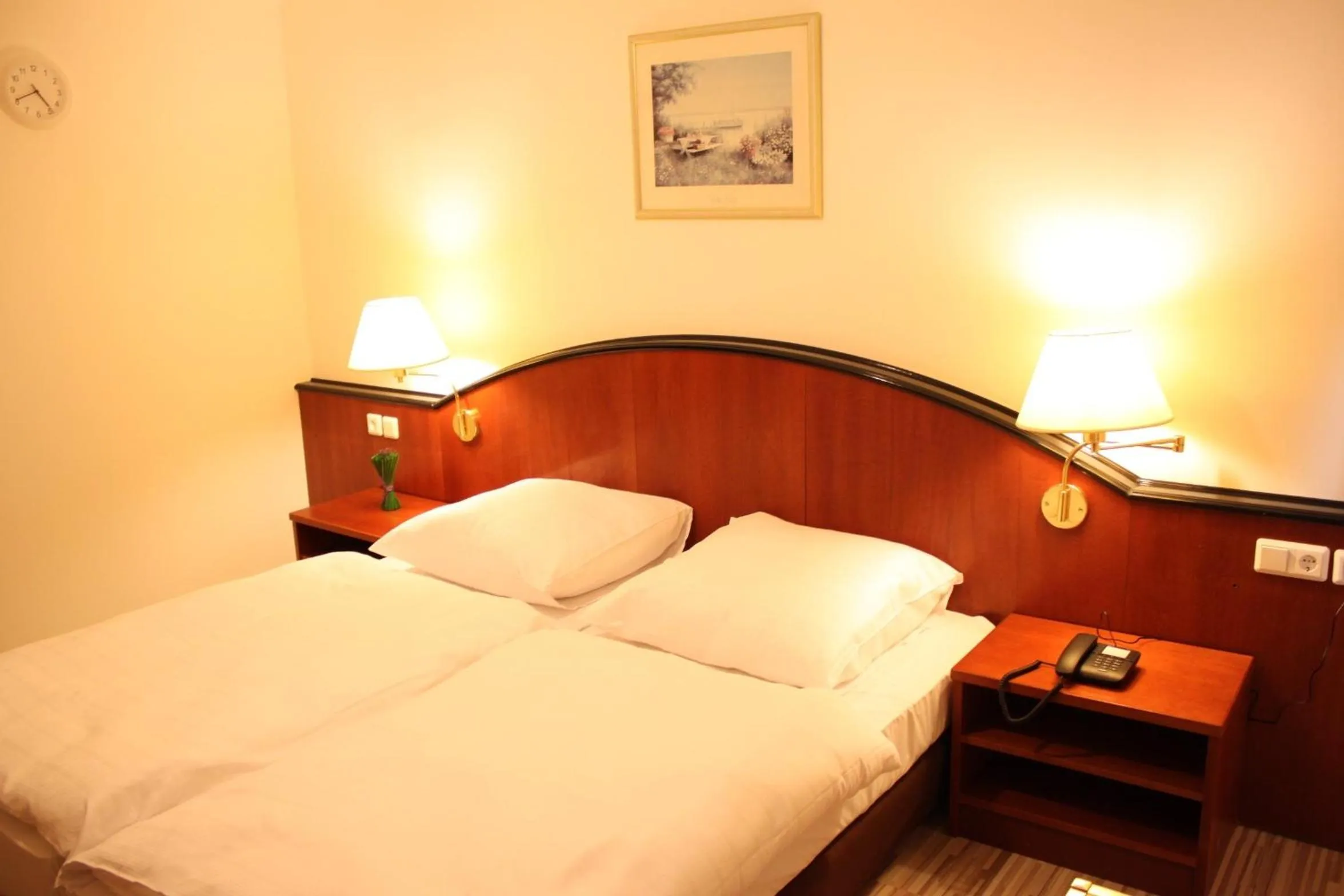 Photo of the whole room, Bed in AS Hotel