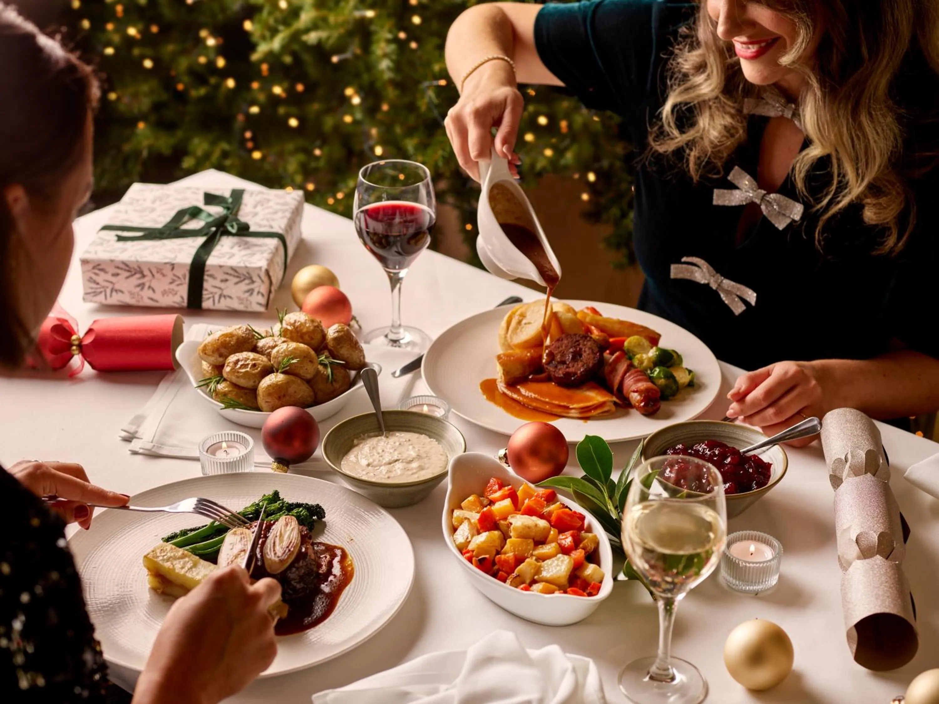 Restaurant/places to eat in Careys Manor Hotel & SenSpa