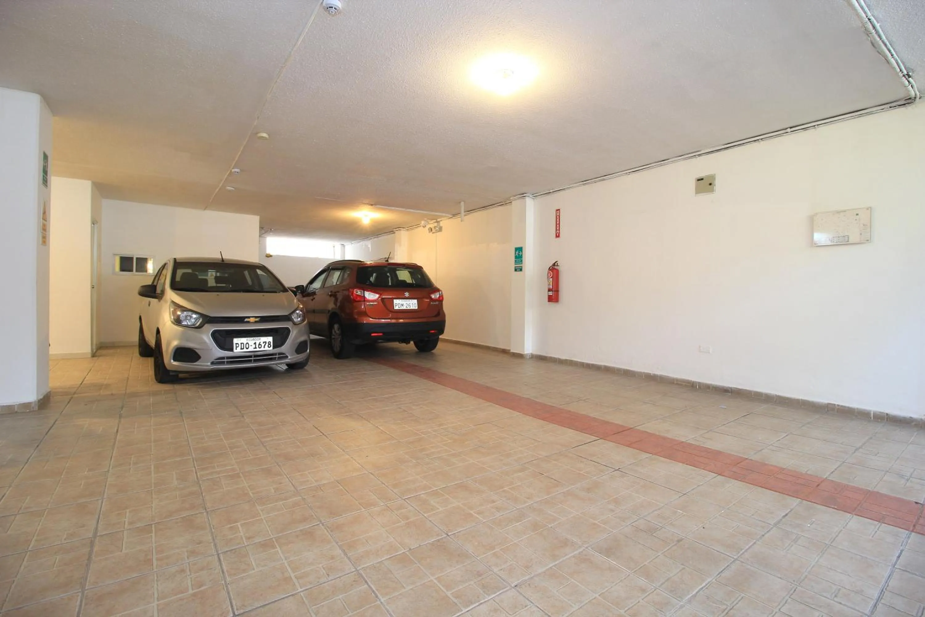 Parking in La Rosario Hotel