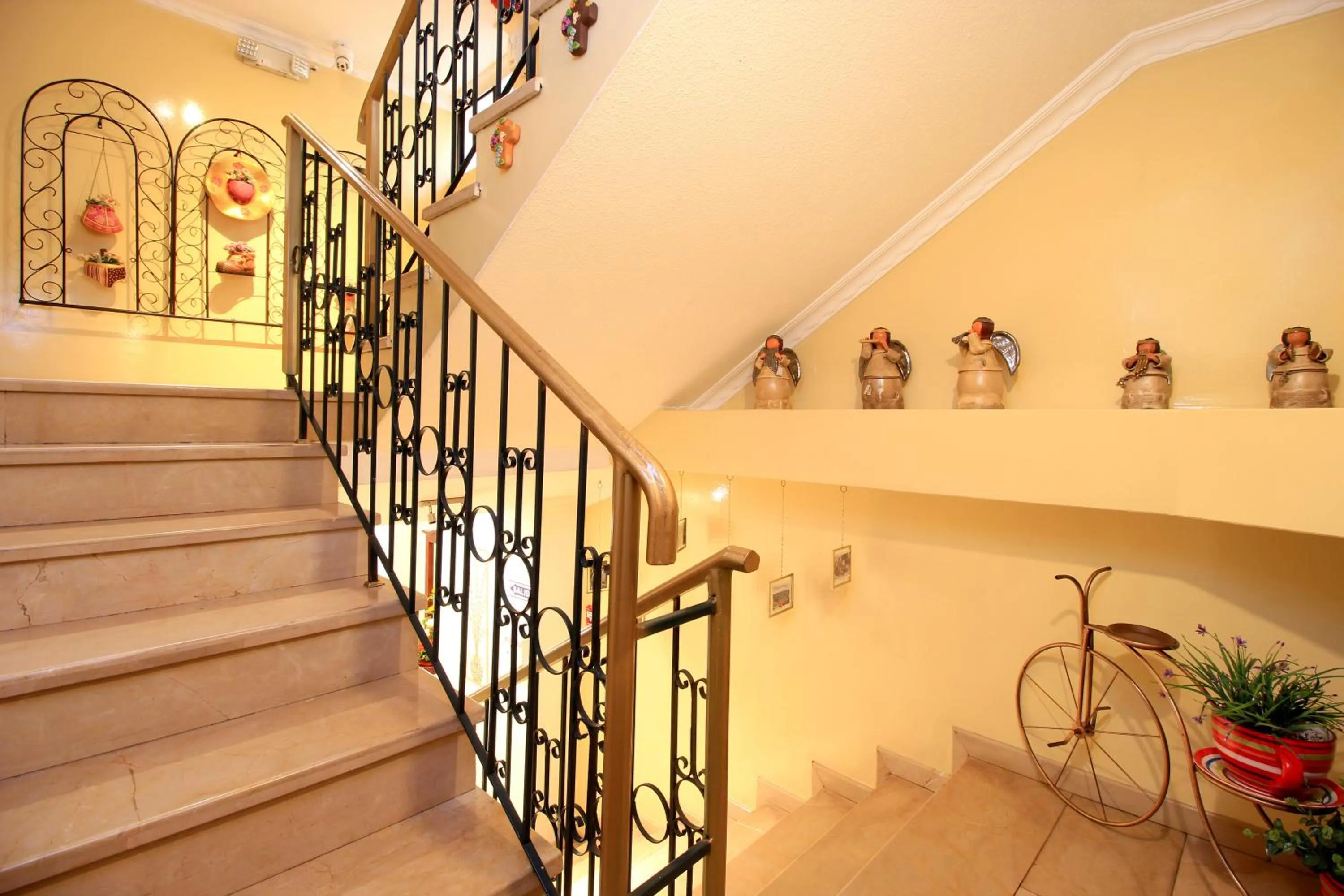 Decorative detail in La Rosario Hotel