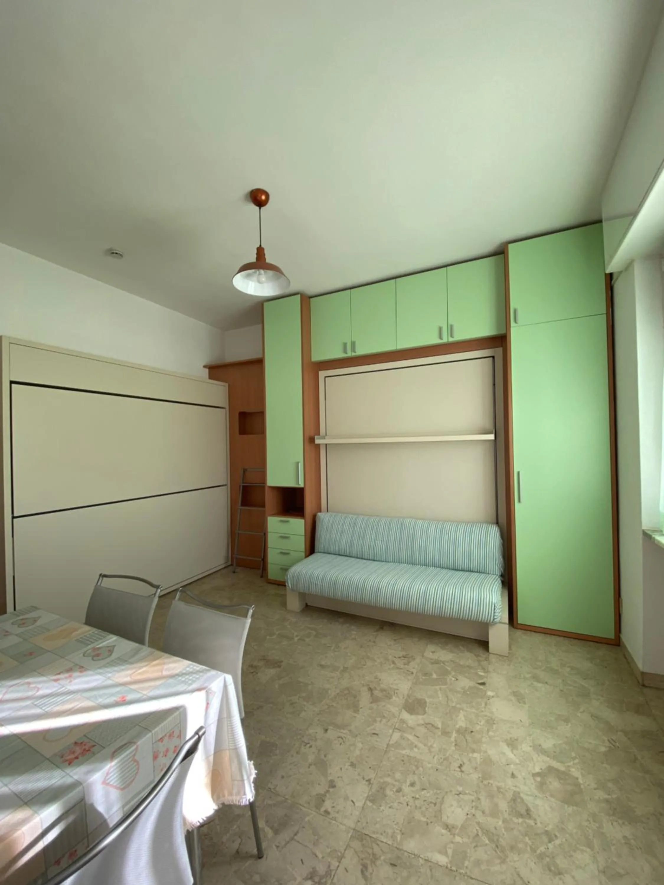 Bed in Residence Riviera