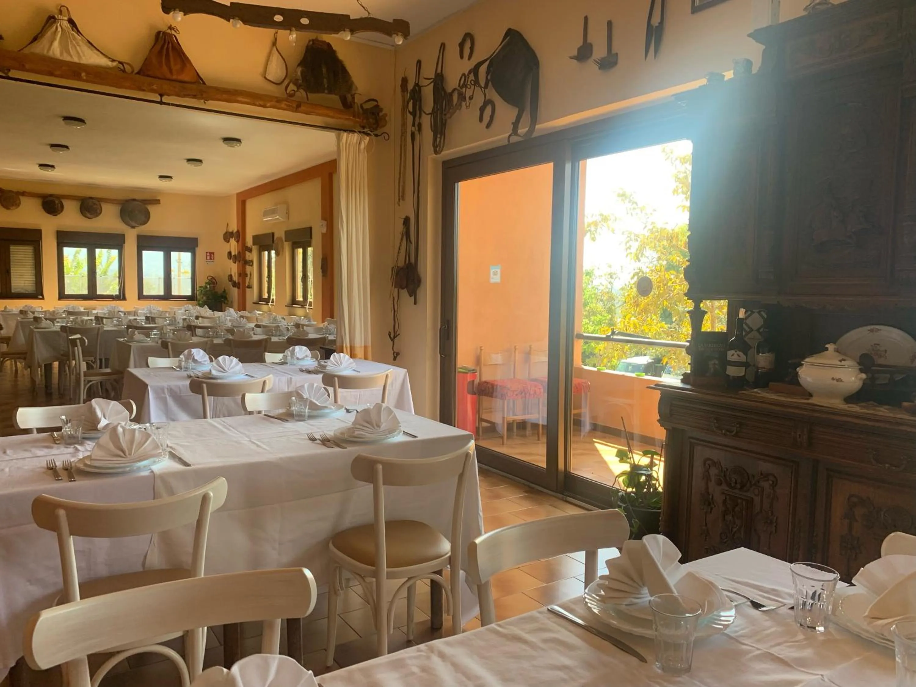 Restaurant/places to eat in Hotel Miramonti Seulo Turismo Rurale