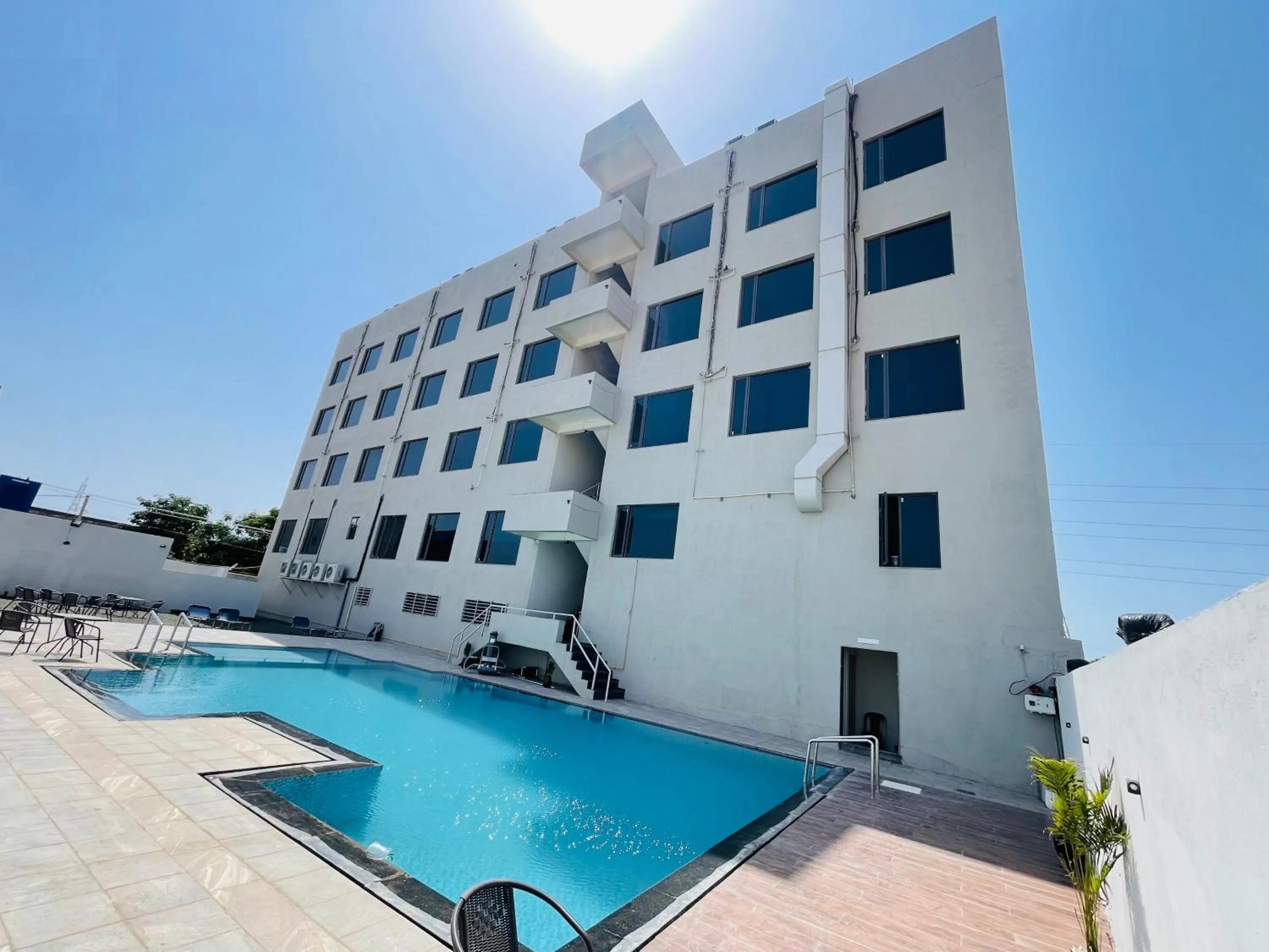 Swimming pool in VITS Jamnagar