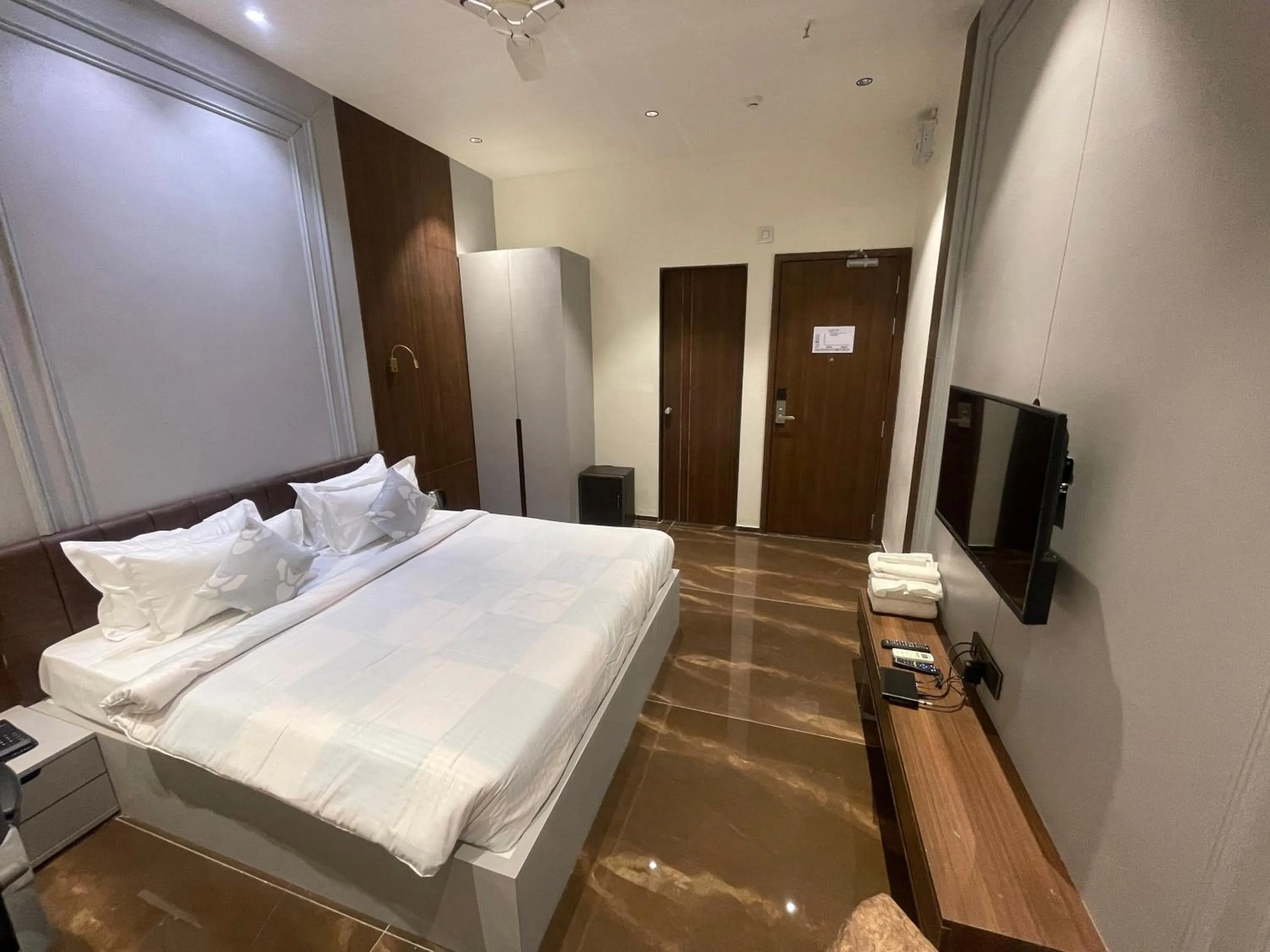 Bed in VITS Jamnagar