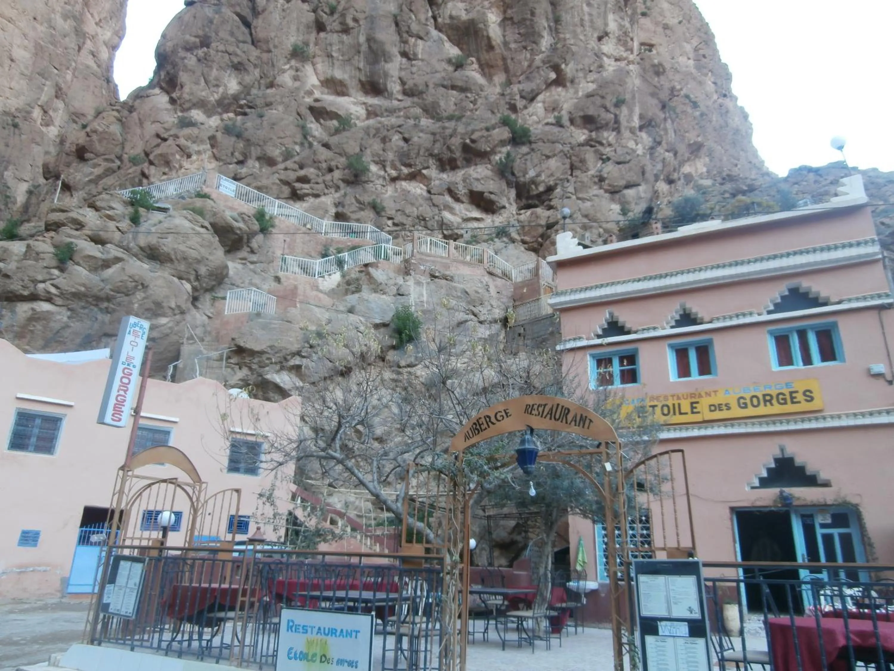 Property building in Etoile des Gorges