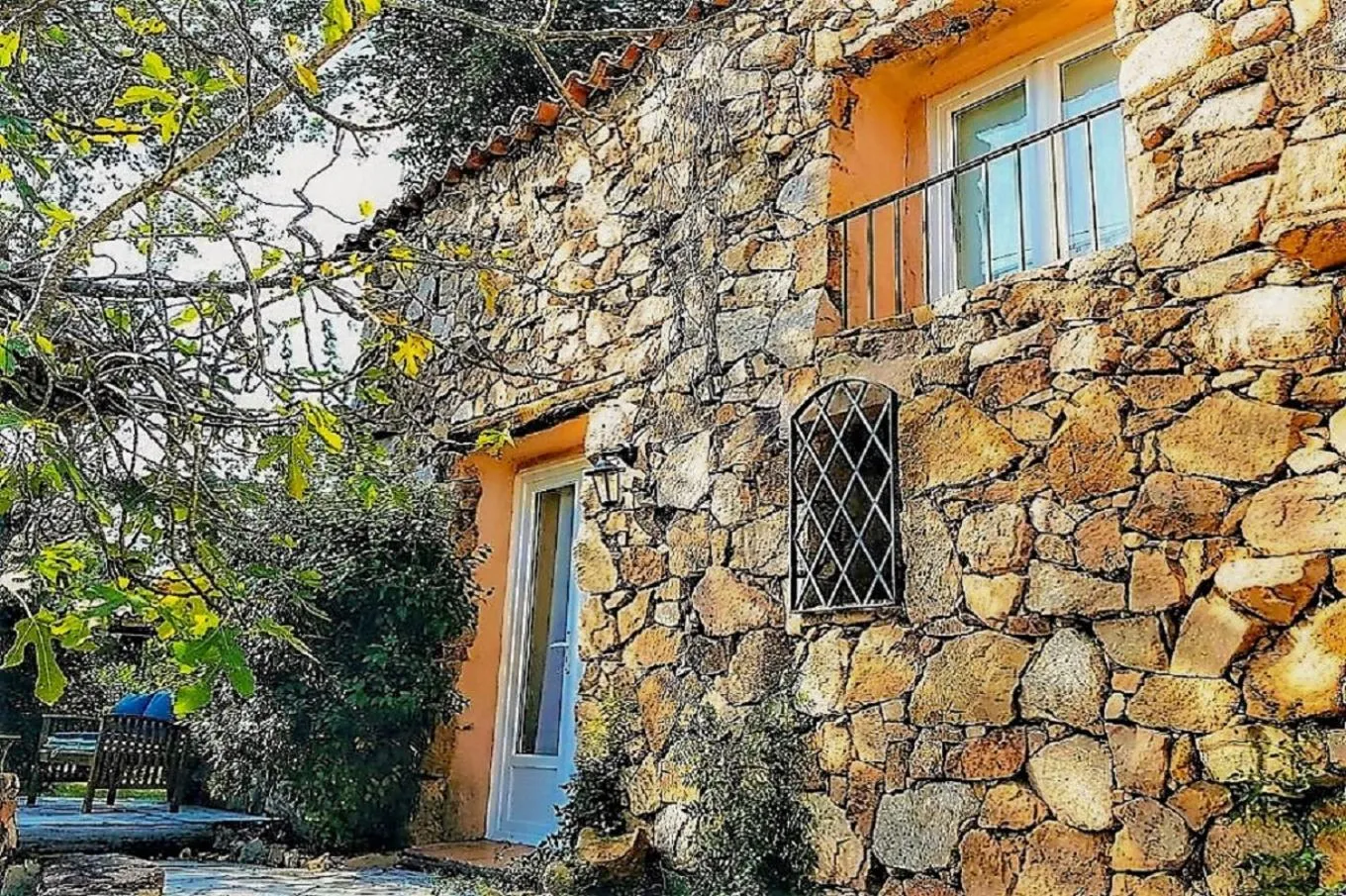 Facade/entrance in Salvacintoggio -Votre Villa avec Piscine Privée-