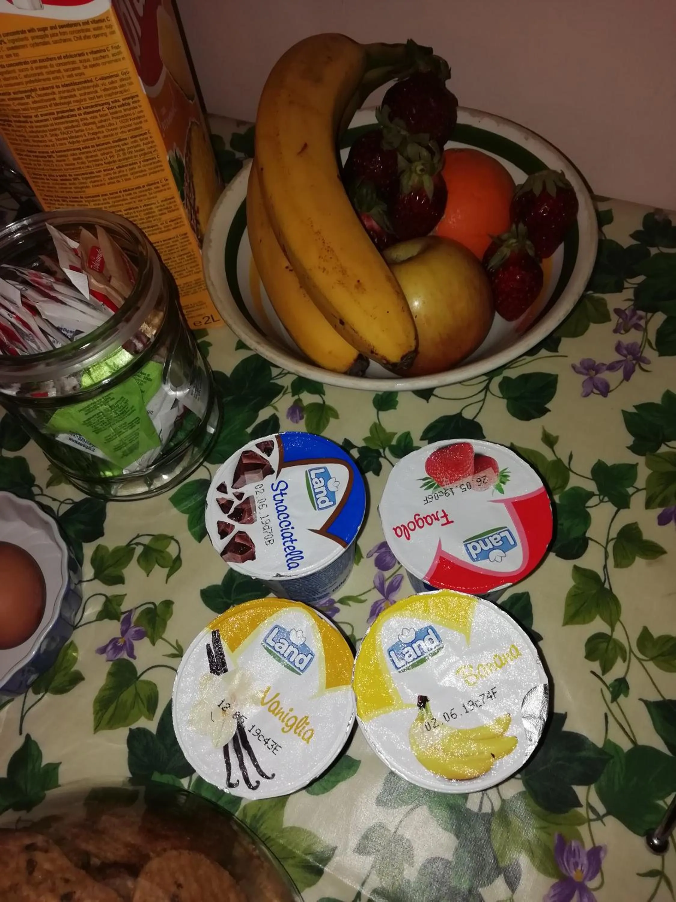 Food and drinks in B&B Villa Claudia