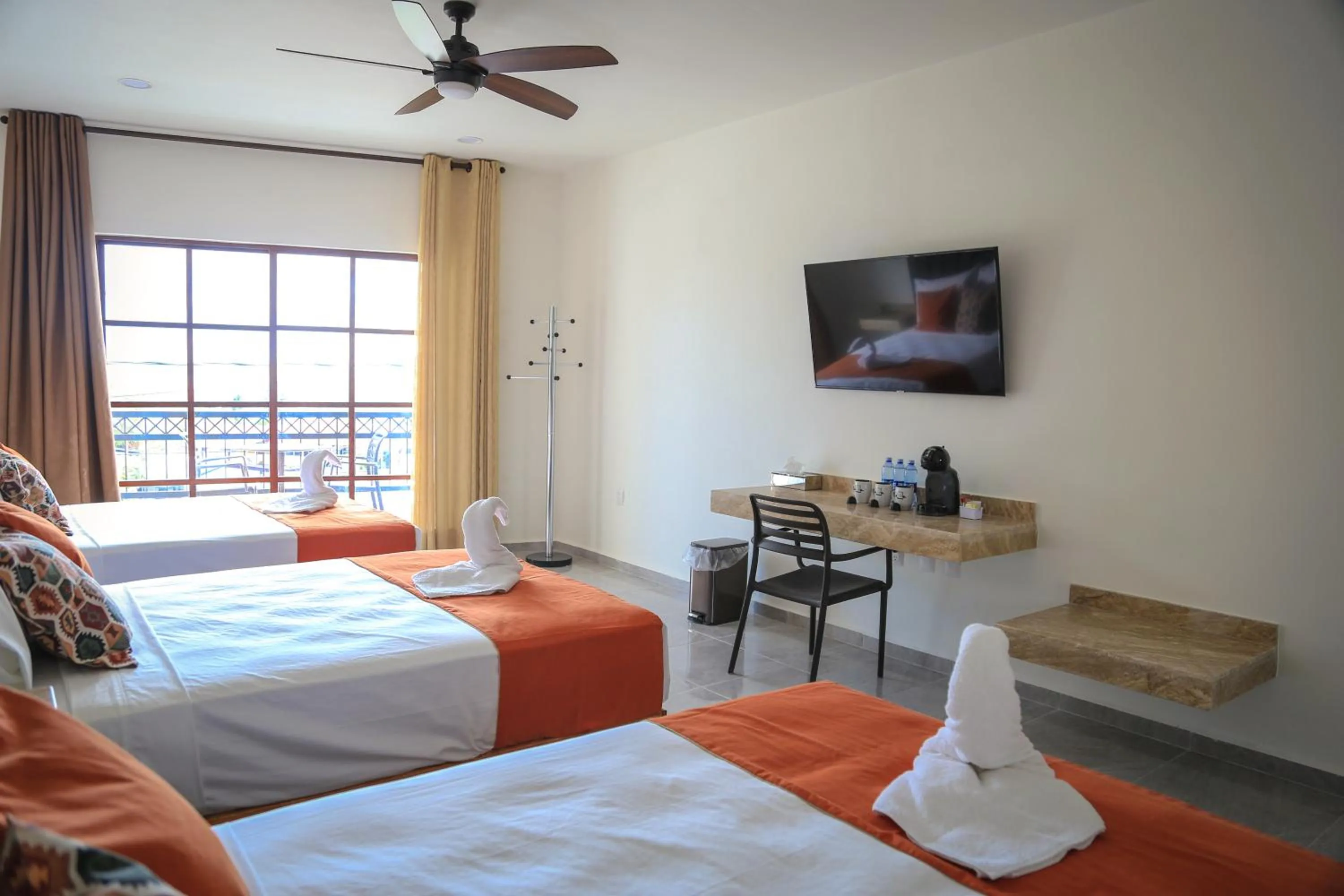 Bed in Hotel Alux x Over Blue