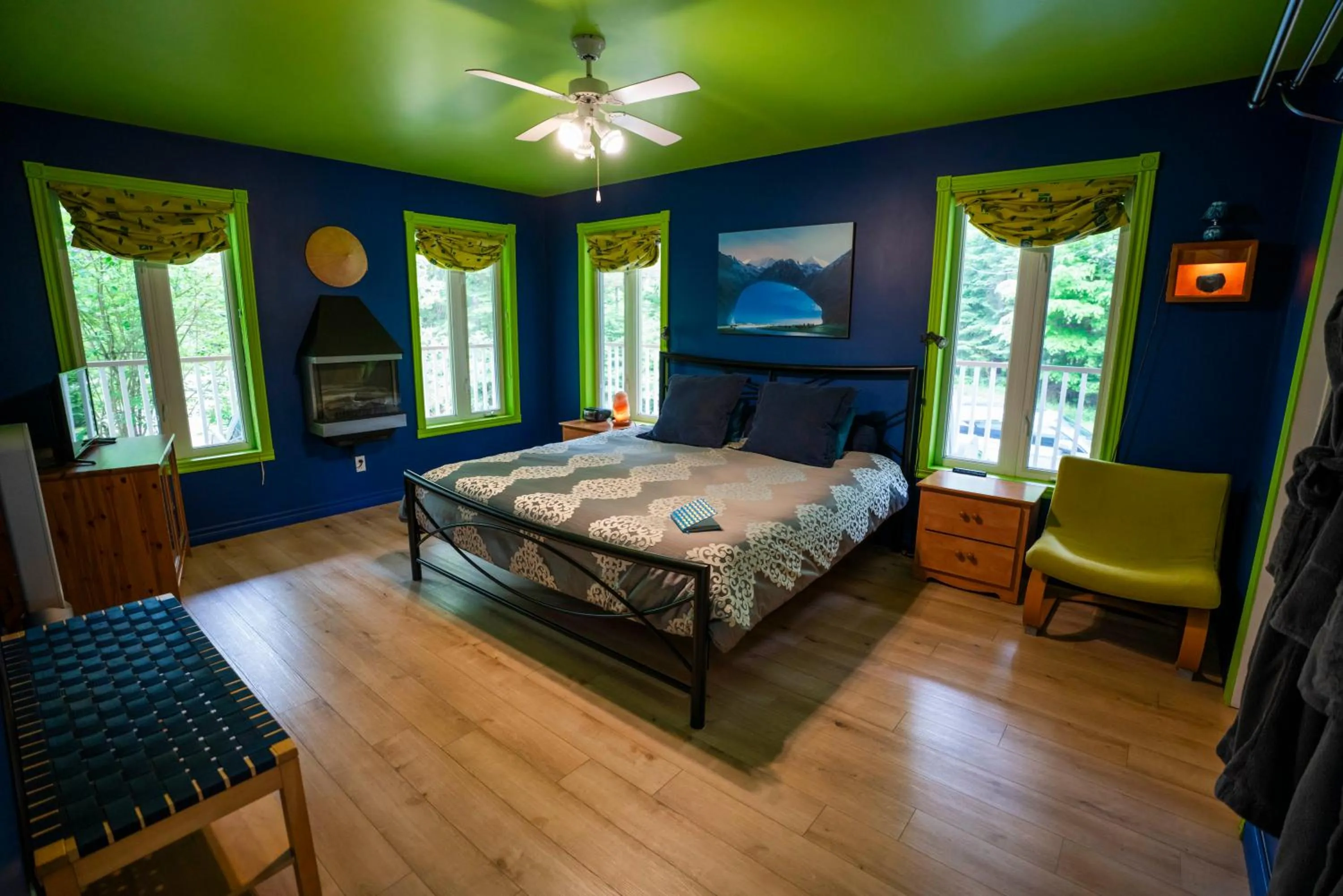 Bed in Gîte Crystal Inn