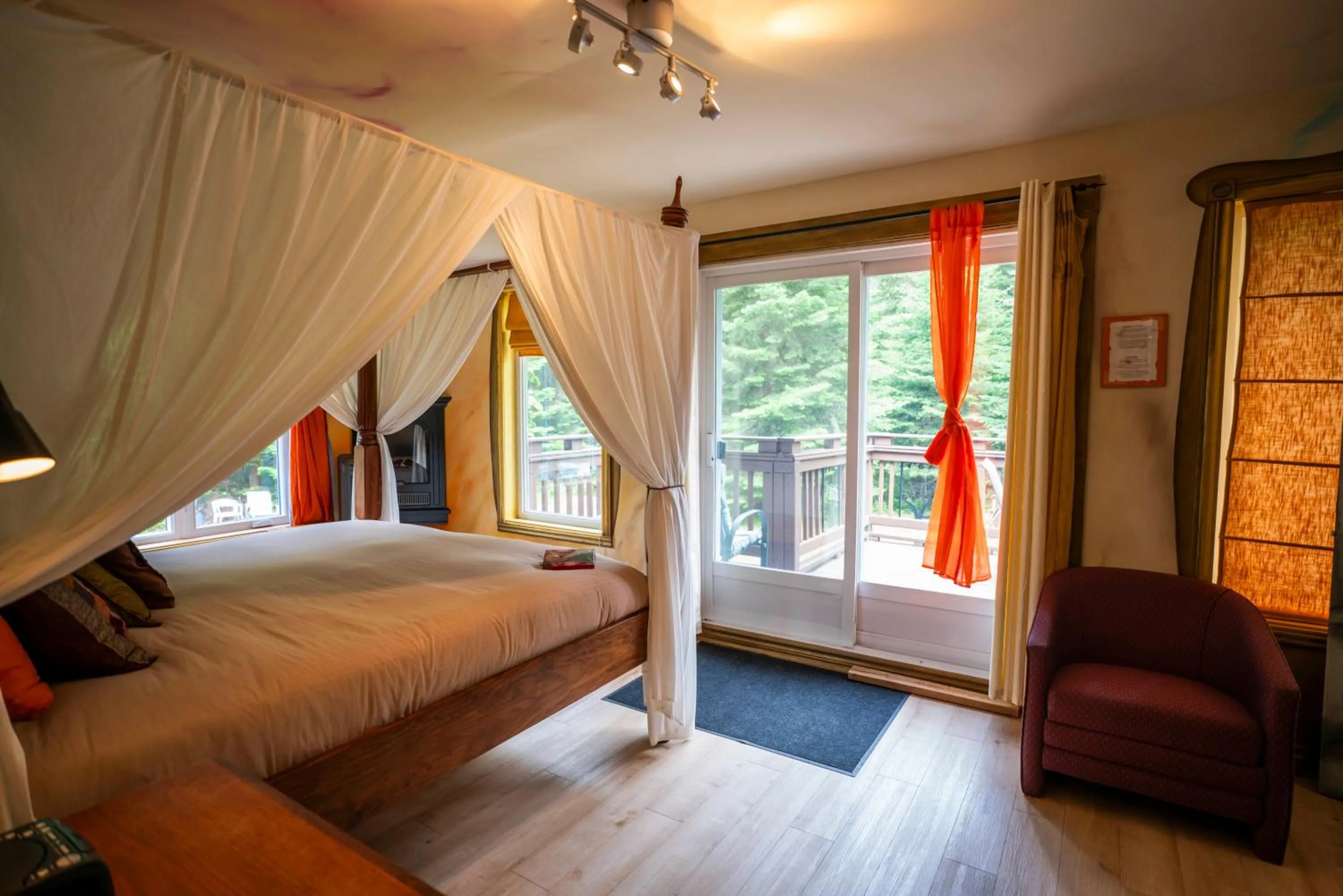 Bed in Gîte Crystal Inn