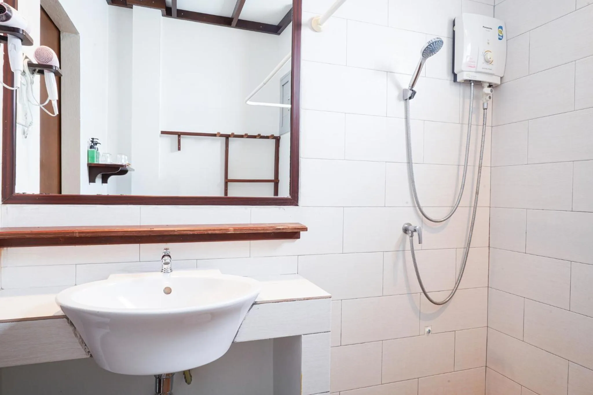 Bathroom in Thanicha Resort Amphawa